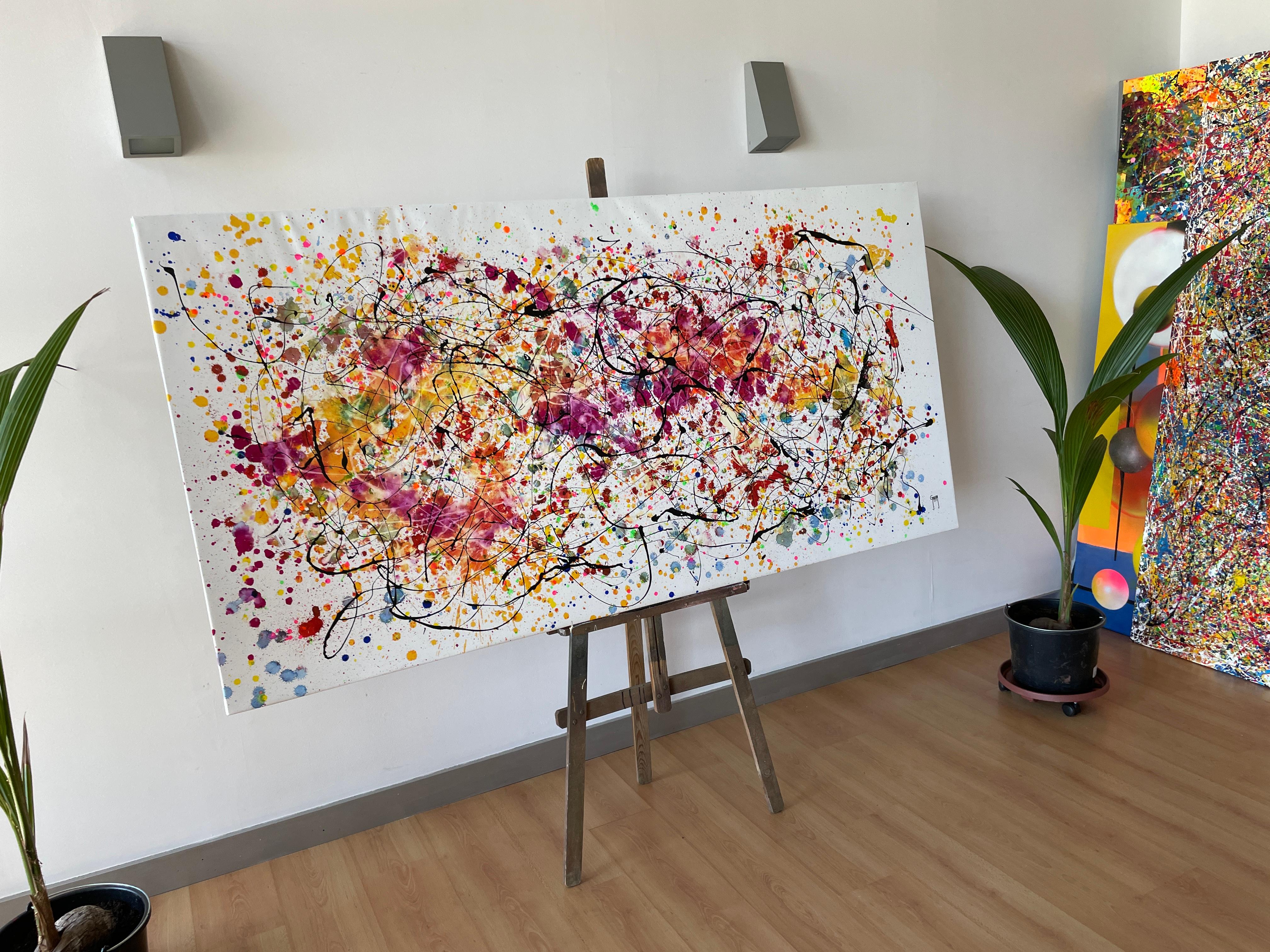 Les murmures du silence - Beige Interior Painting par Juan Jose Garay