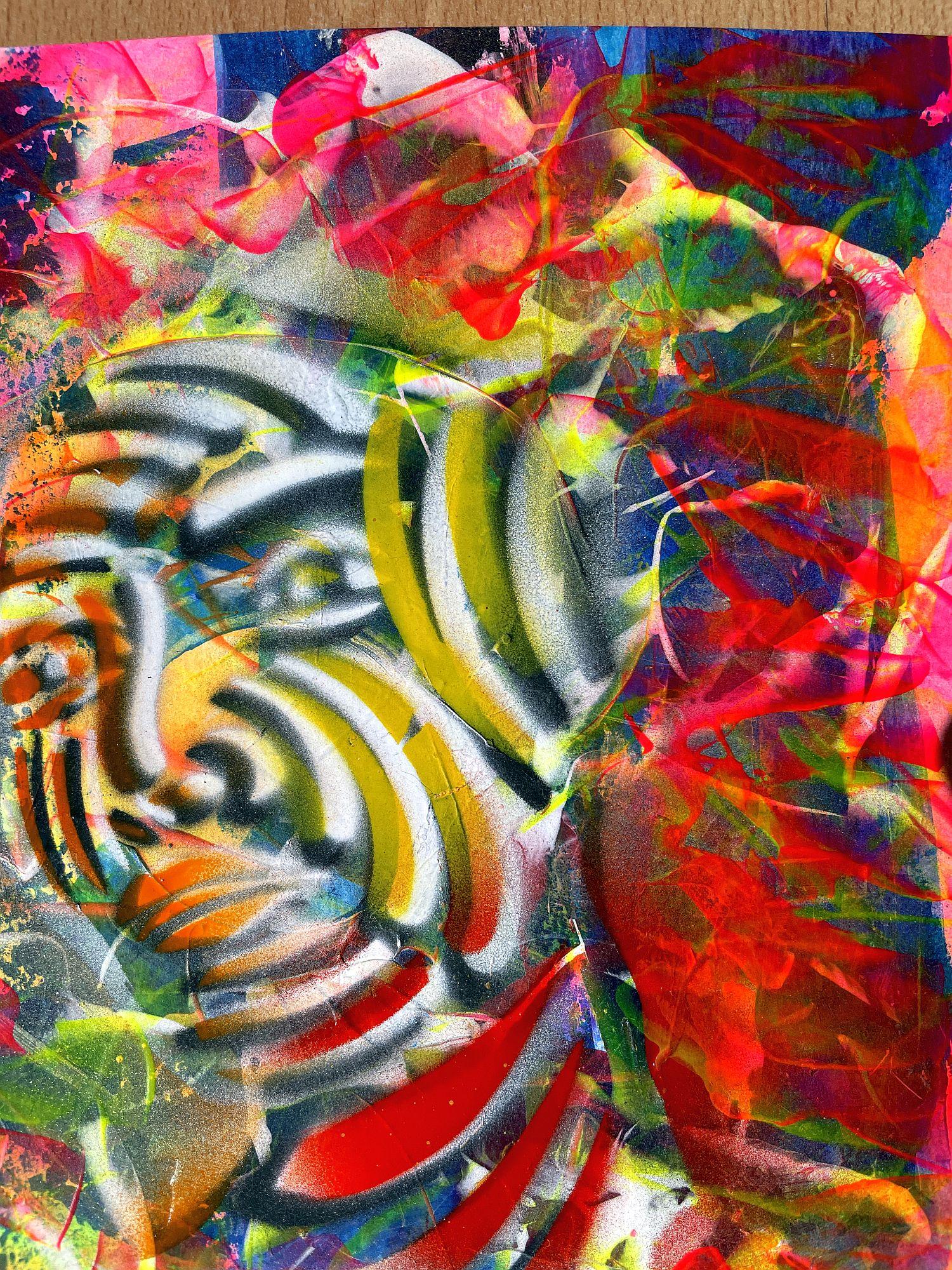 Mein Werk, das mit Akronymen entstanden ist, spiegelt eine abstrakte und lebendige Erkundung des menschlichen Wesens wider. Die Wahl der lebendigen Farben und die verschiedenen Formen fangen die Vollständigkeit der Emotionen und die tiefe
