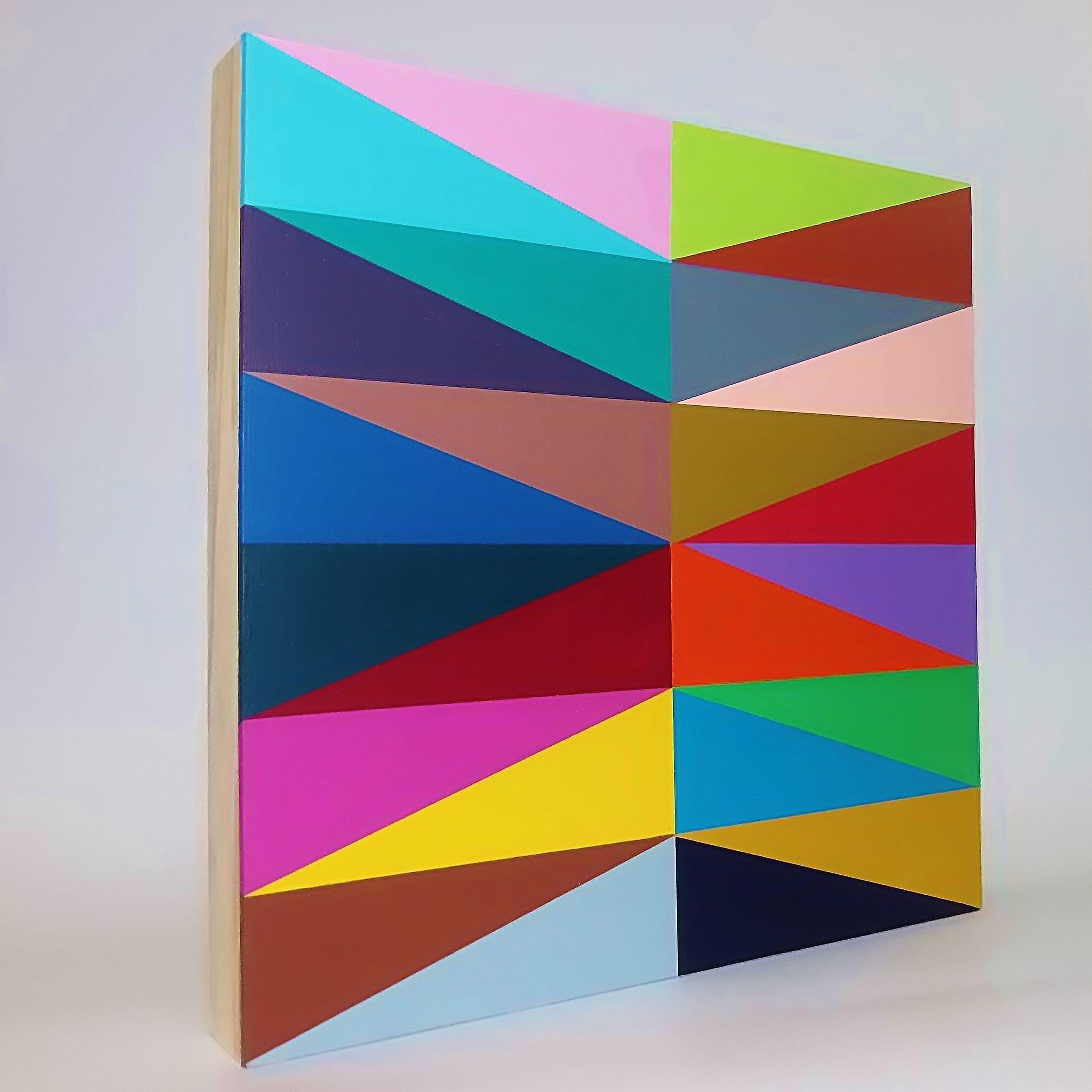 Triangulation II, 2019, peinture, acrylique sur panneau de bois - Painting de Juan Jose Hoyos Quiles
