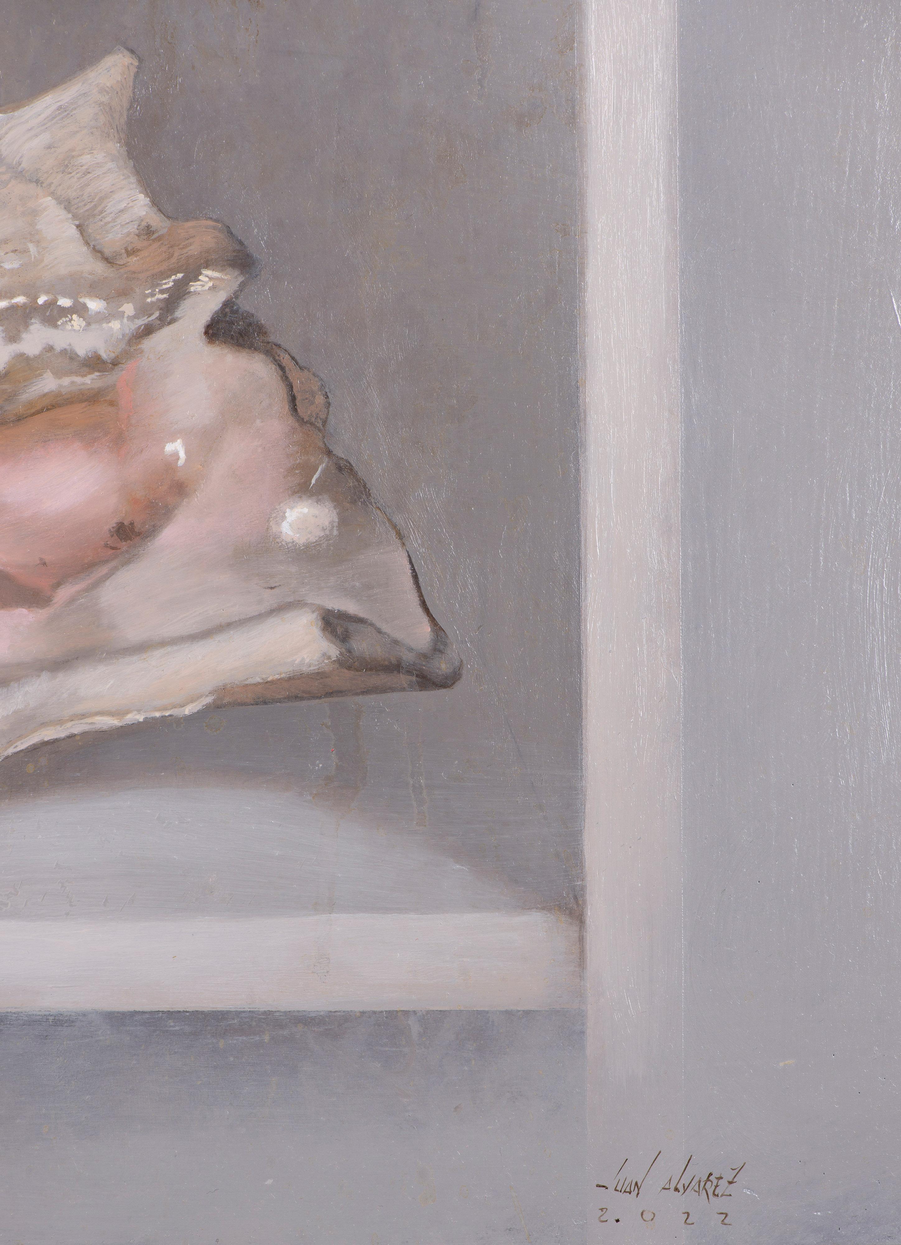 Federn und Conch – Painting von Juan Álvarez Cebrián