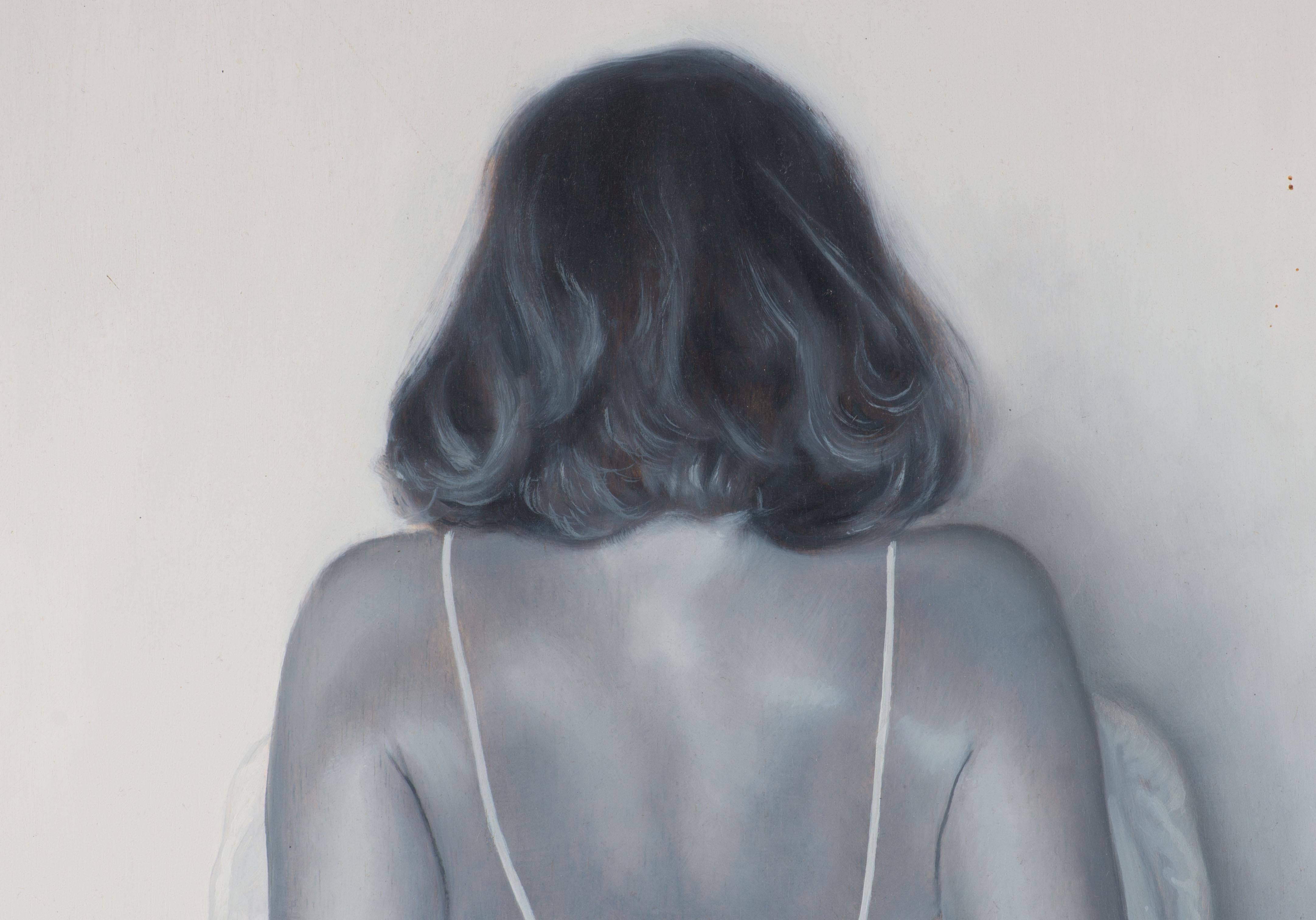 Mädchen mit Rose (Grau), Figurative Painting, von Juan Álvarez Cebrián