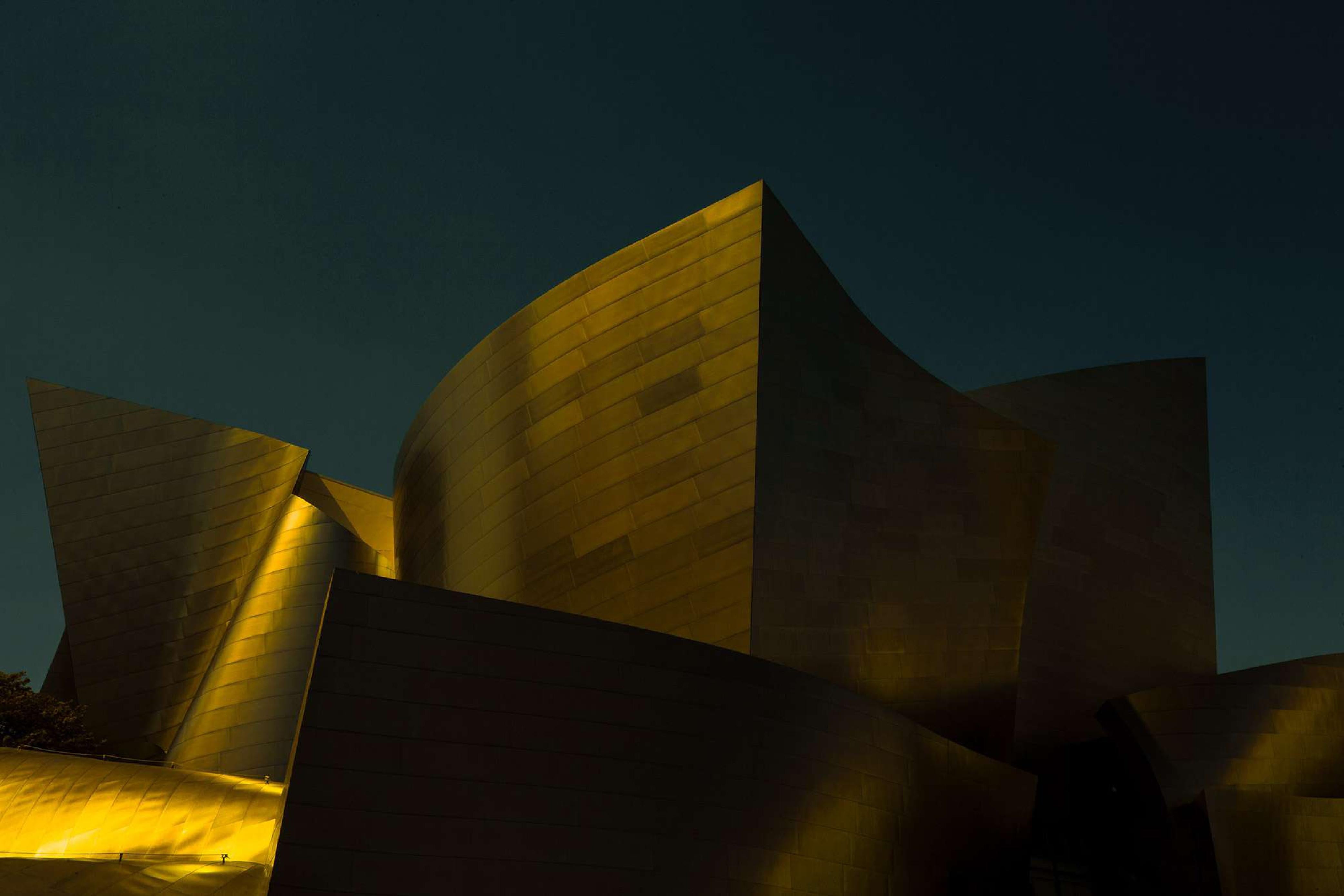 Juan Pablo Castro Color Photograph – Akustik. Guggenheim Bilbao Museum, Farbfotografie in limitierter Auflage