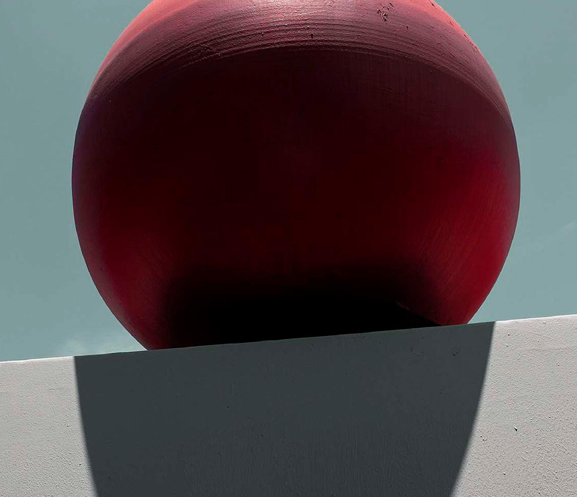 Gleichgewicht. Architektur-Landschaftsfotografie in Farbe in limitierter Auflage  (Zeitgenössisch), Photograph, von Juan Pablo Castro