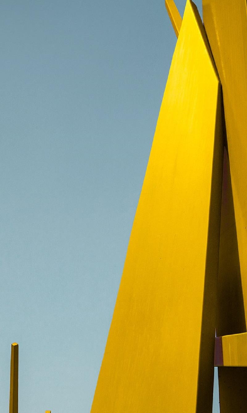 Goldene Flamme. Landschaft architektonische Farbe limitierte Auflage Fotografie (Abstrakter Impressionismus), Photograph, von Juan Pablo Castro