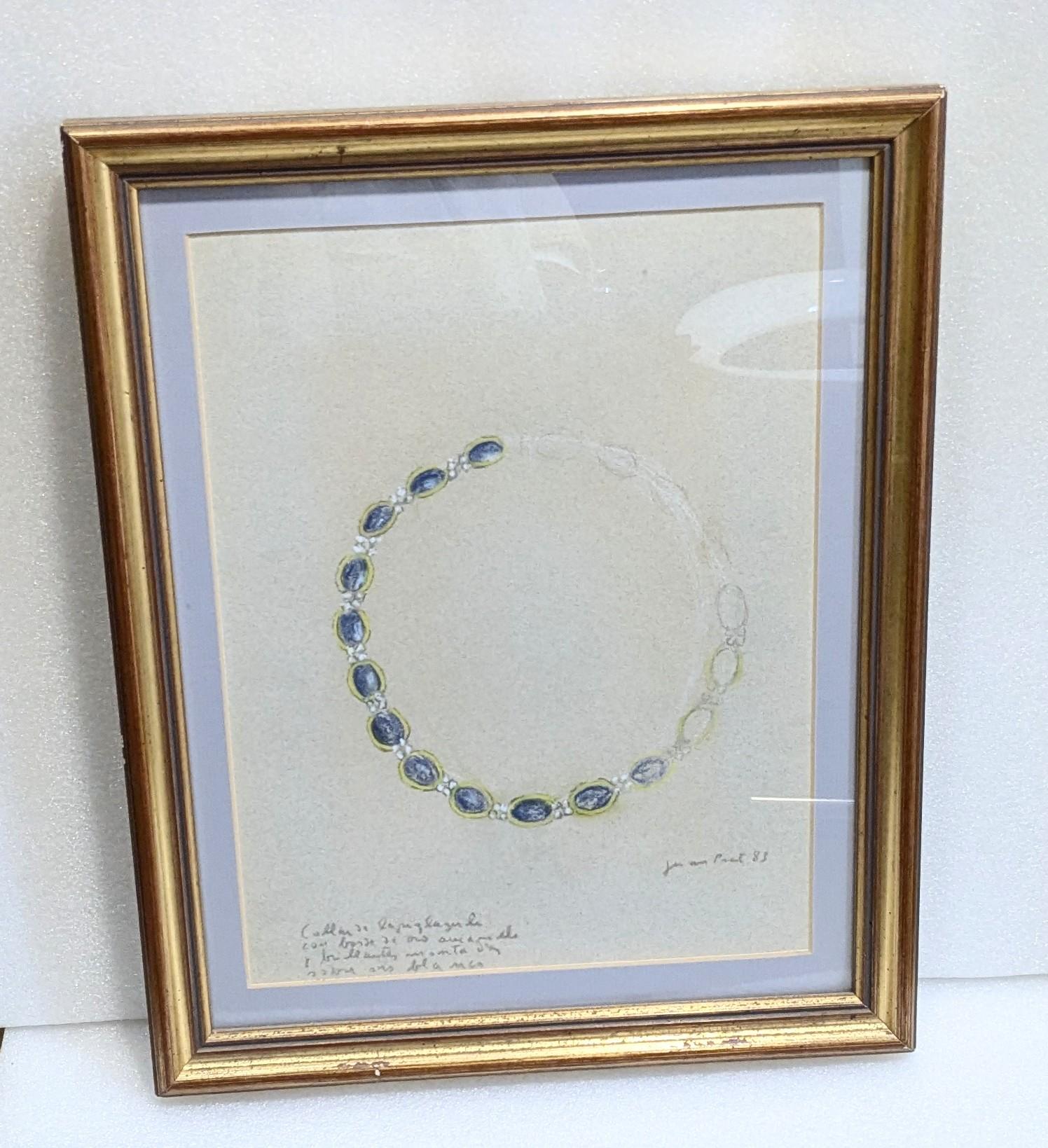 Juan Prat, collier en lapis-lazuli, or jaune et blanc et diamants
Dessin original au crayon conté, rehaussé de blanc sur papier vergé de couleur avoine par Juan Prat. 
L'œuvre a été créée pendant la période de l'artiste à Marbella,  
L'œuvre est