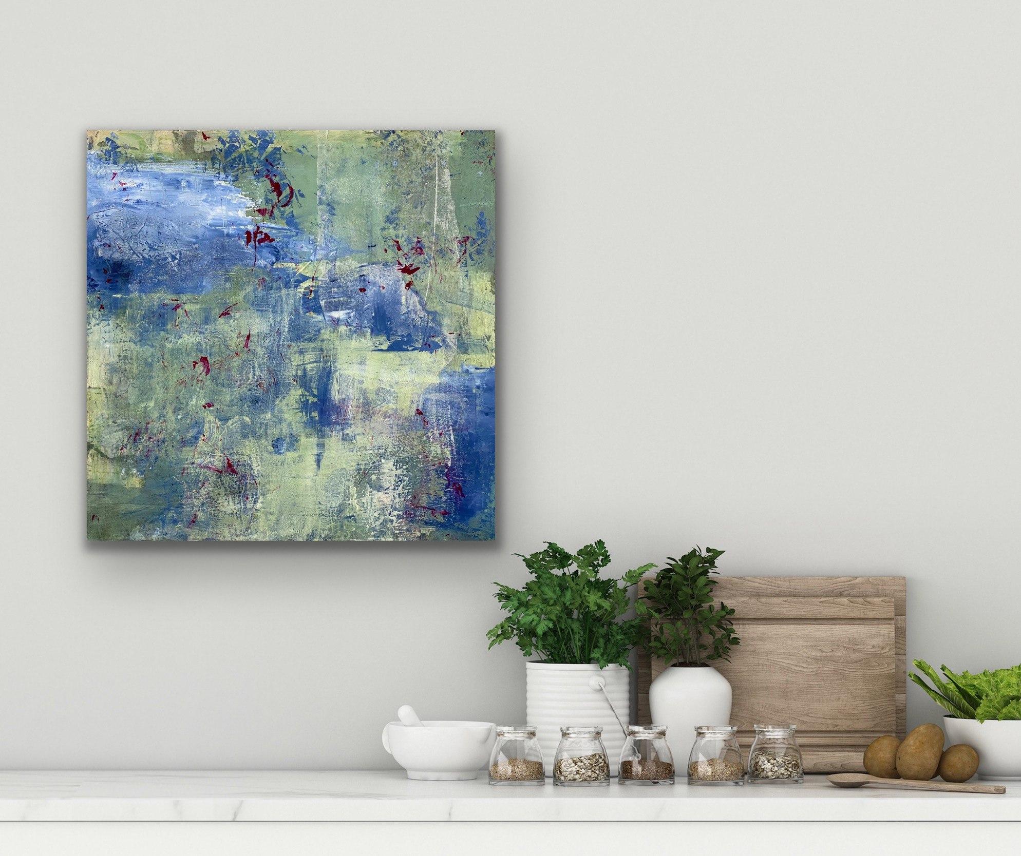 Enter the Woodland, bleu, vert, expressionnisme abstrait inspiré de la nature - Impressionnisme abstrait Painting par Juanita Bellavance 