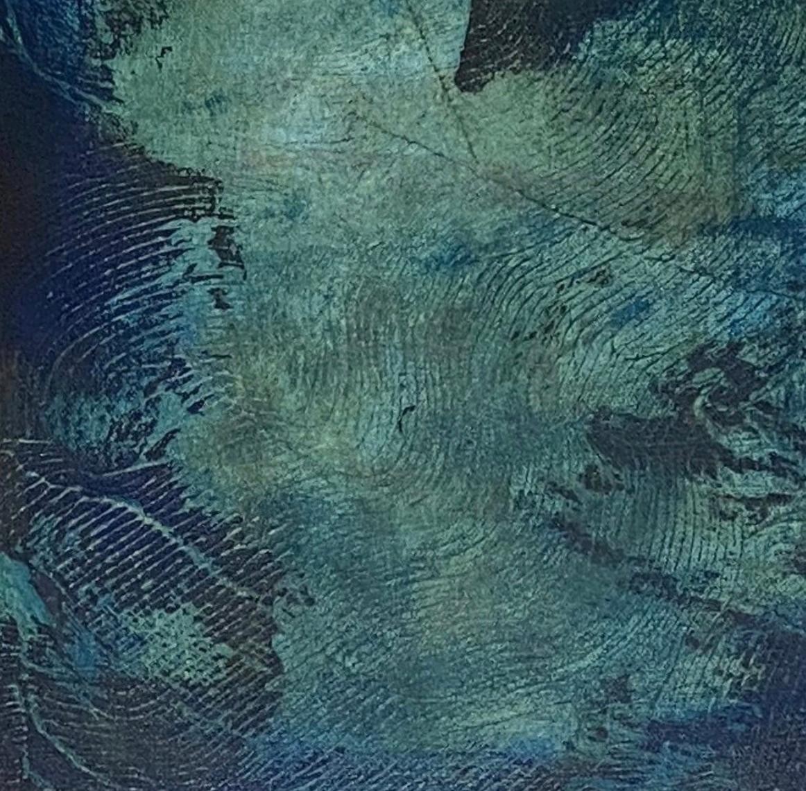 Posso avere questo ballo?, Contemporaneo, smeraldo, monocromatico, pittura drammatica - Abstract Painting Blu di Juanita Bellavance 
