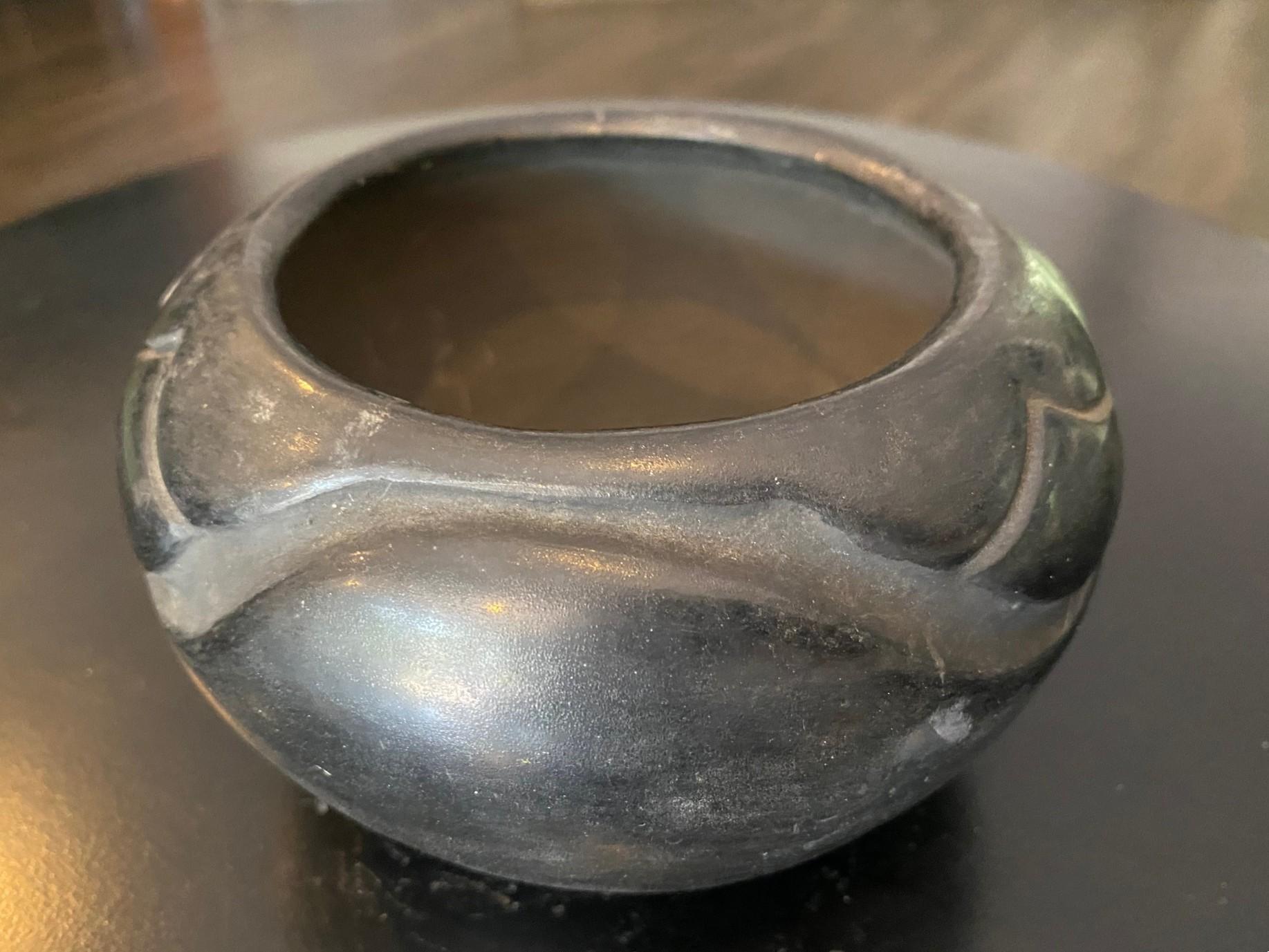 Earthenware Juanita Montoya Pena Signed San Ildefonso Pueblo Blackware Pottery Bowl Vase For Sale