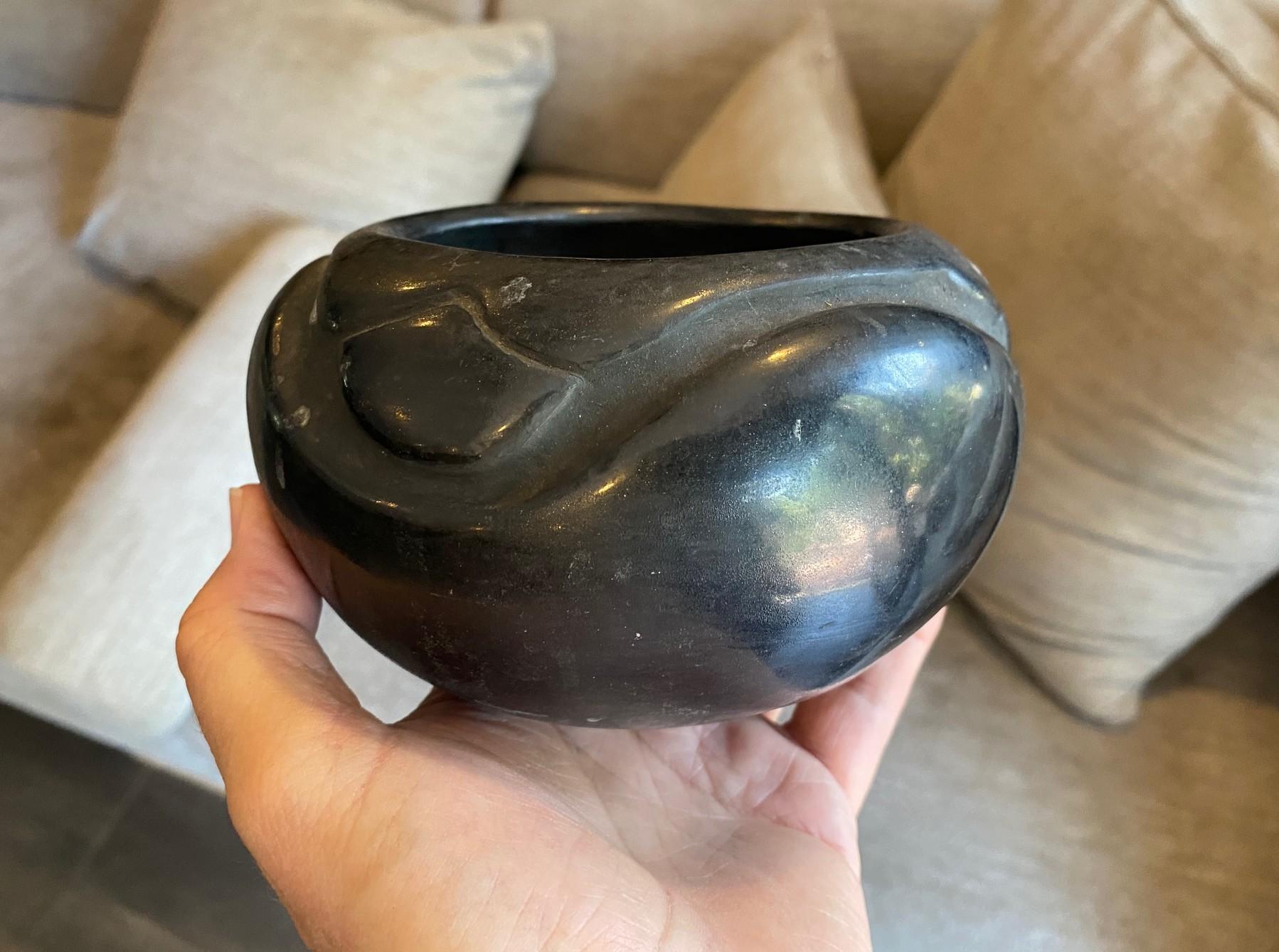 Juanita Montoya Pena Signed San Ildefonso Pueblo Blackware Pottery Bowl Vase For Sale 1