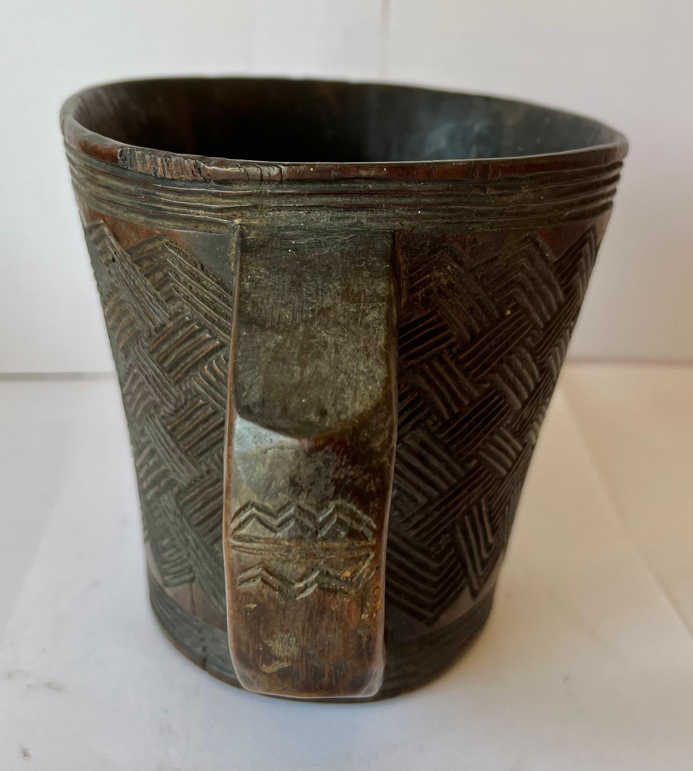 20th Century Kuba Palm Wine Bowl with Handle Geometric Motifs All Around For Sale