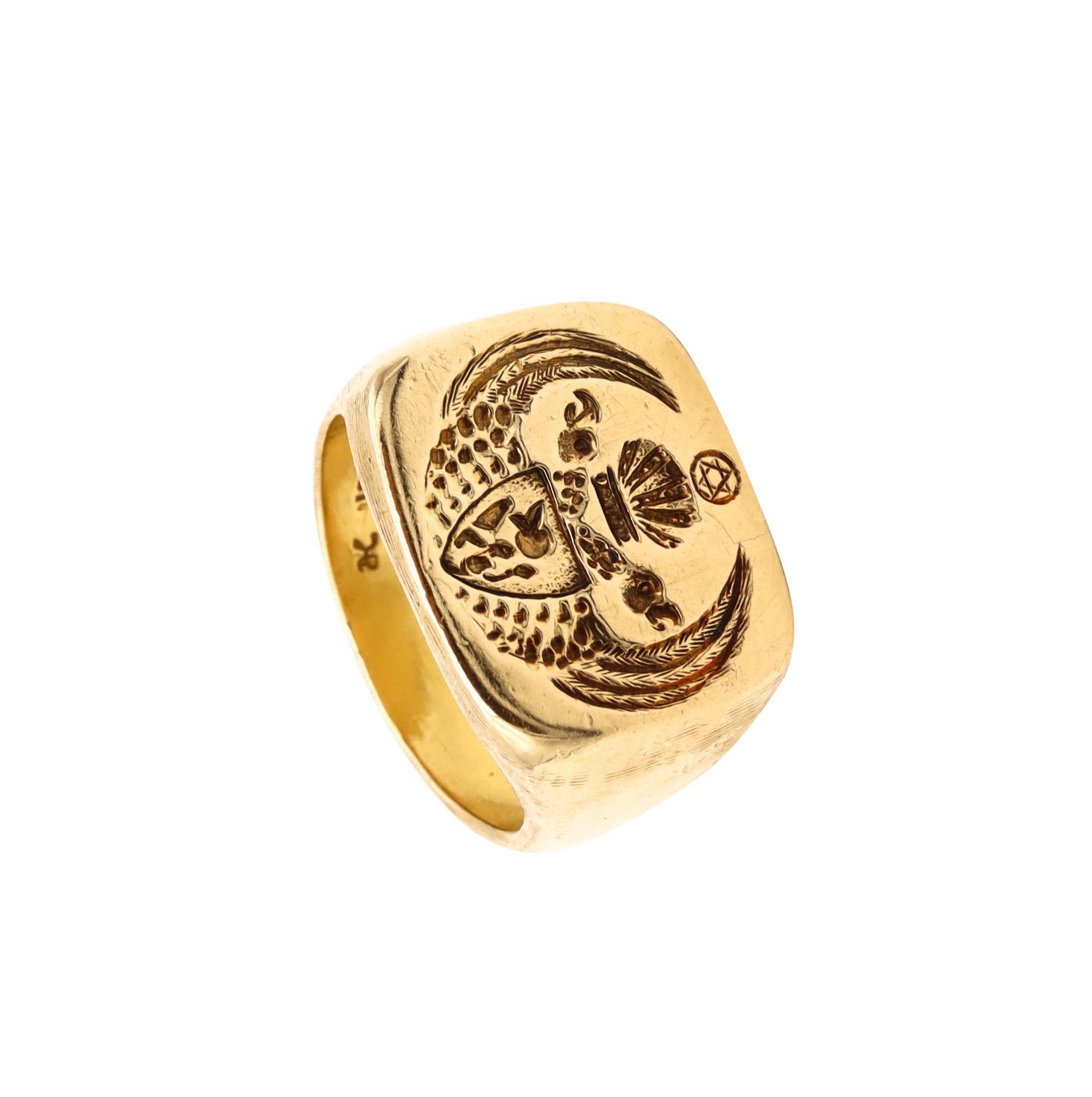 Scottish rite Supreme council Judaica-Masonic signet ring.

Rare signet ring of the Masonic Scottish rite, from the late 19th century, circa 1890. Crafted in solid massive yellow gold of 18 karats, with high polished surfaces

The rectangular part
