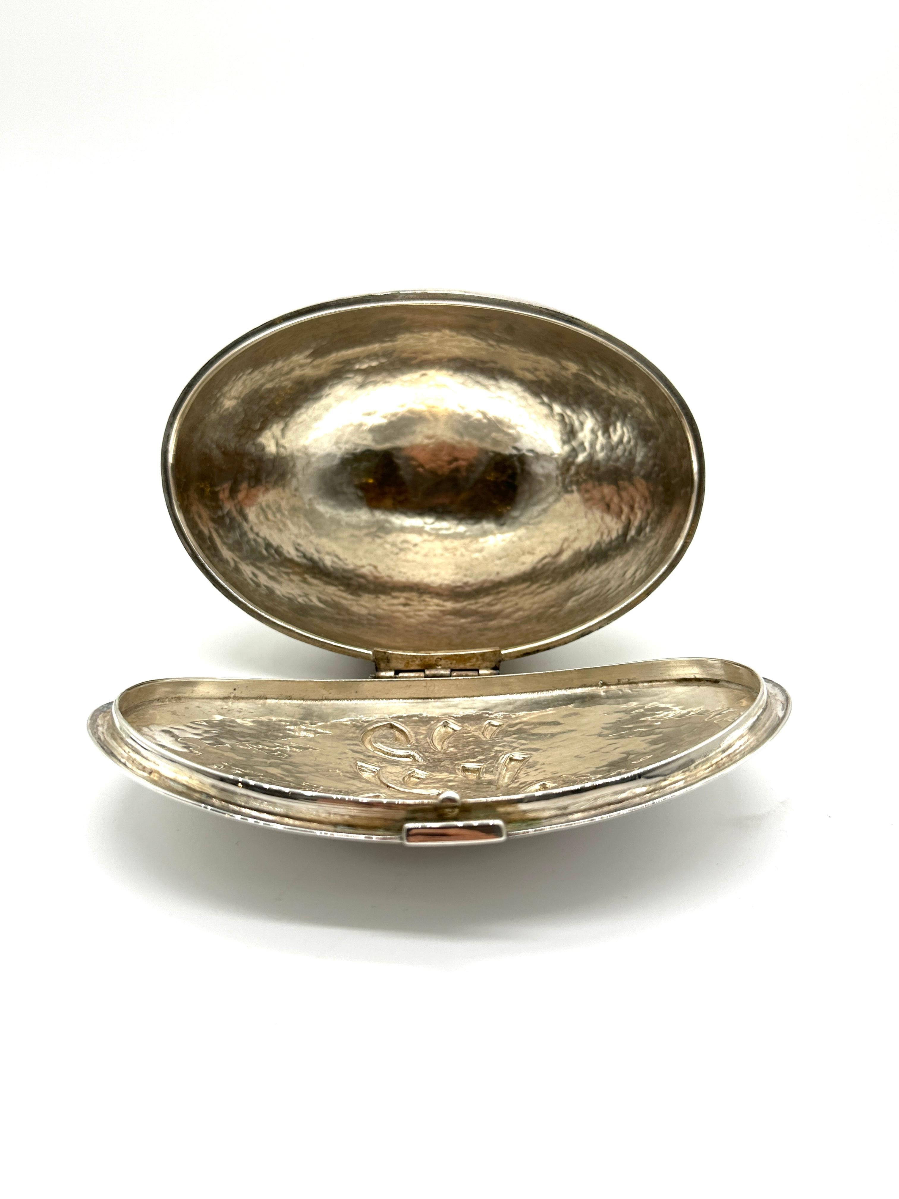 JUDAICA CAJA DE PLATA PARA ETROG DISEÑADA POR LUDWIG WOLPERT. Nueva York, siglo XX en venta 5