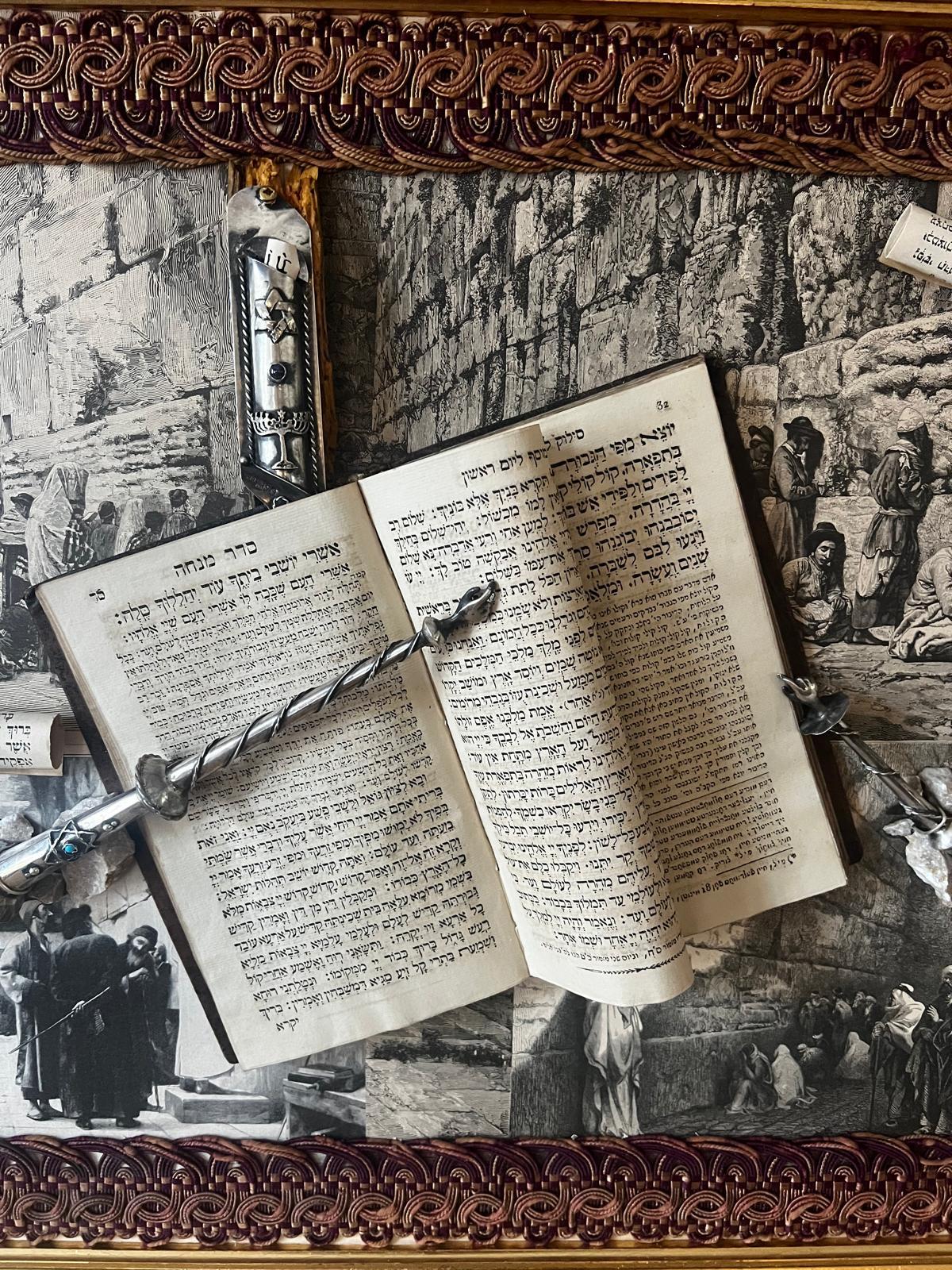 Hand-Crafted Silver Mezuzah and Torah Pointer Judaica Original Antiquity Art Display 1800s For Sale
