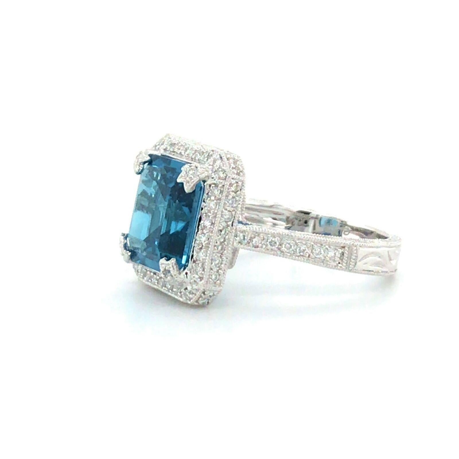Jude Frances Londoner Blauer Topas und Diamant 18 Karat Weißgold Halo-Ring für Damen oder Herren