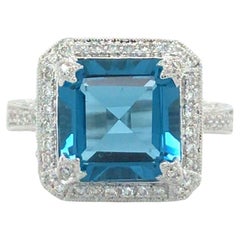 Jude Frances Londoner Blauer Topas und Diamant 18 Karat Weißgold Halo-Ring