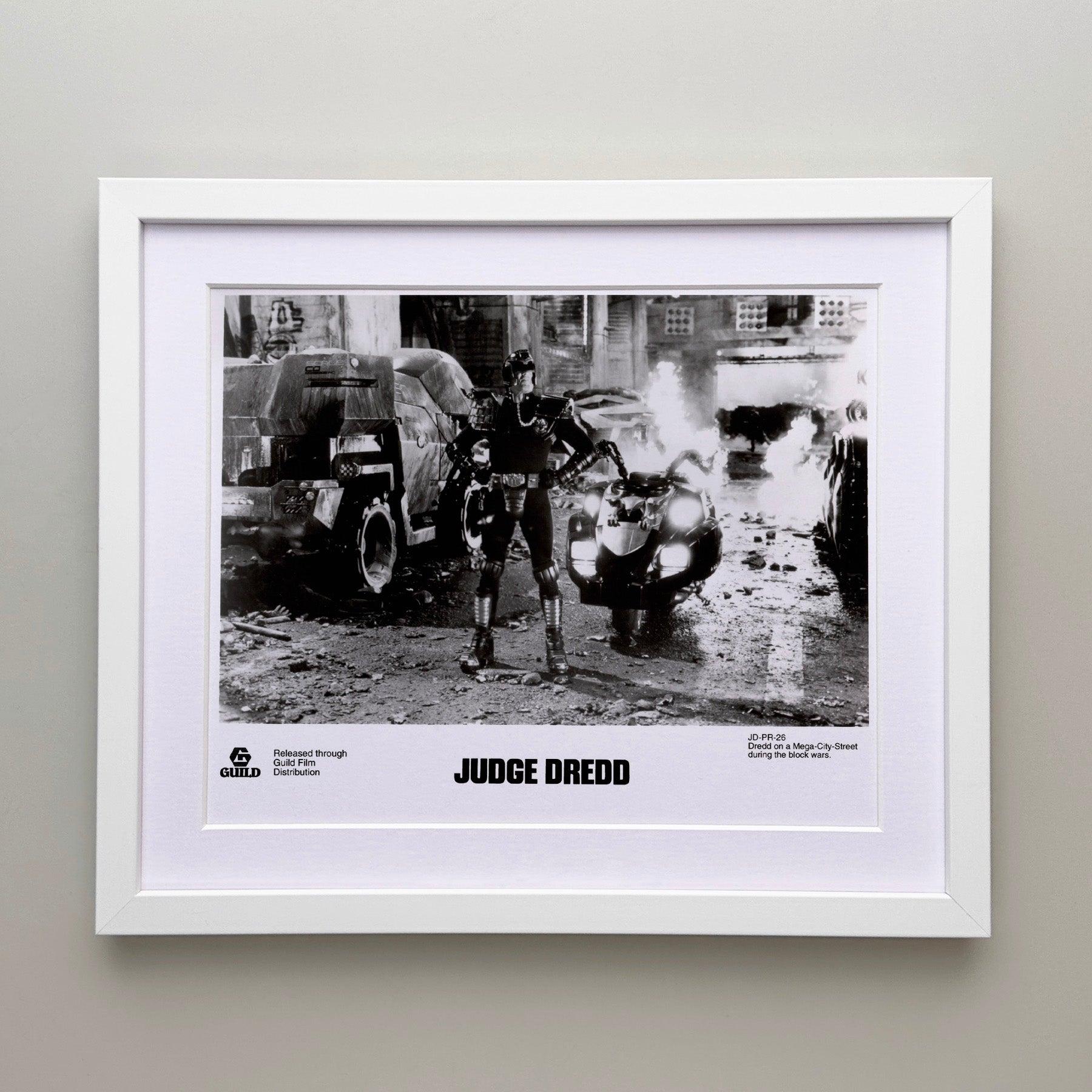 Américain Judge Dredd 1995 Publicity Film Movie Press Still Framed en vente
