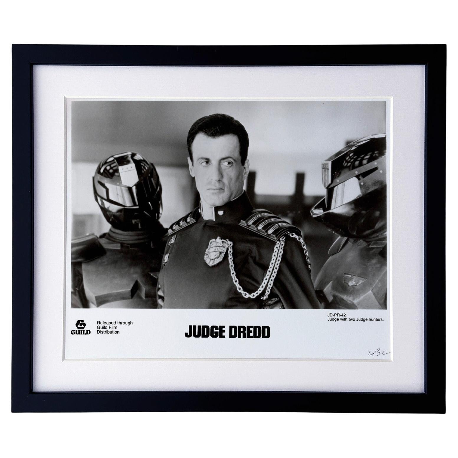 Judge Dredd 1995 Publicity Film Movie Press Still Framed en vente