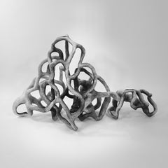 Minimale abstrakte, schwarz-weiße Skulptur: 'SPRAWL'