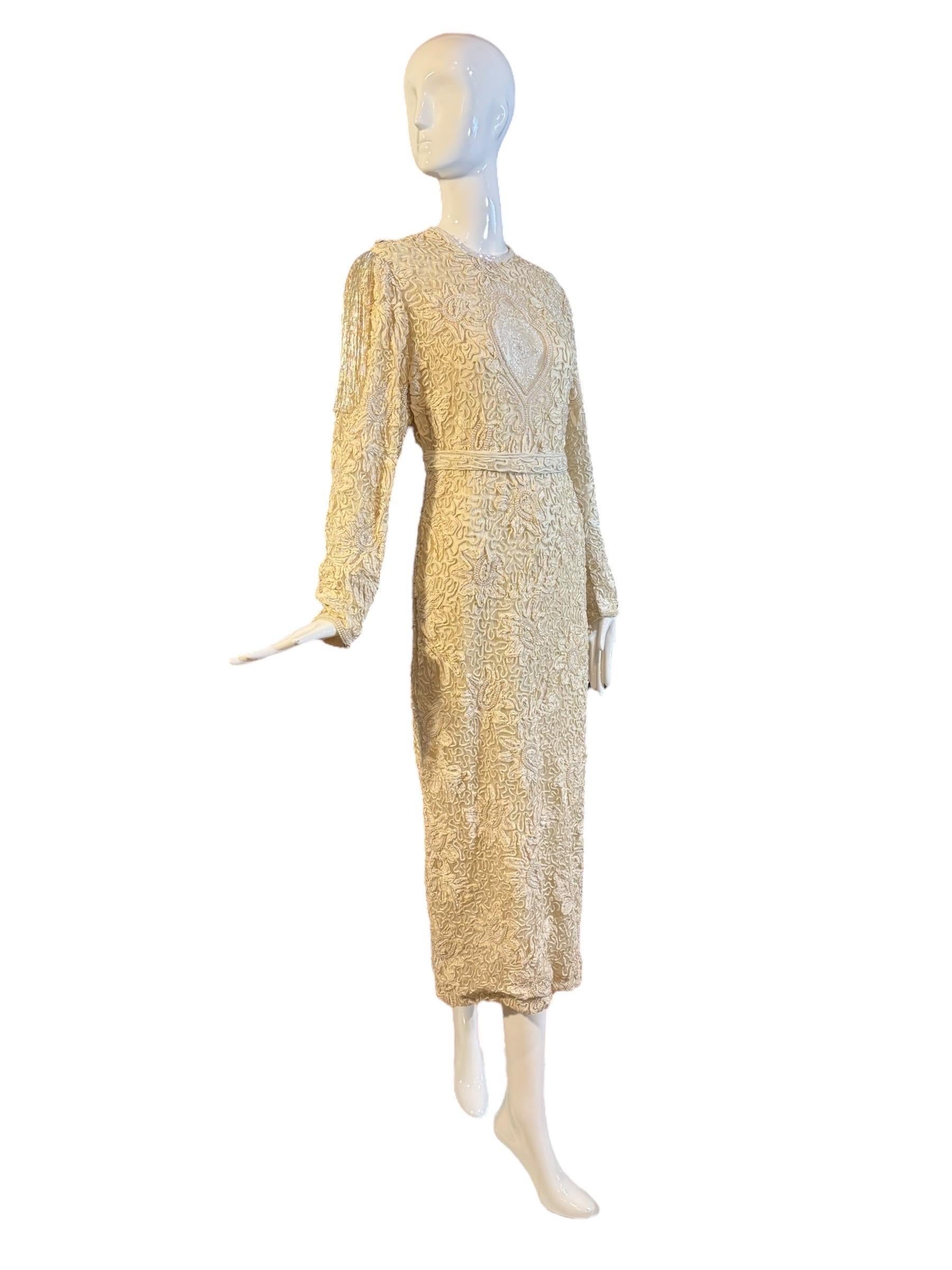 Judith Ann Creations Perlenbesetztes elfenbeinfarbenes Kleid mit Kristallquasten an den Schultern, 1980er Jahre im Angebot 5