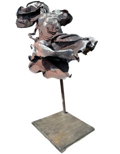 Sculture astratte in metallo