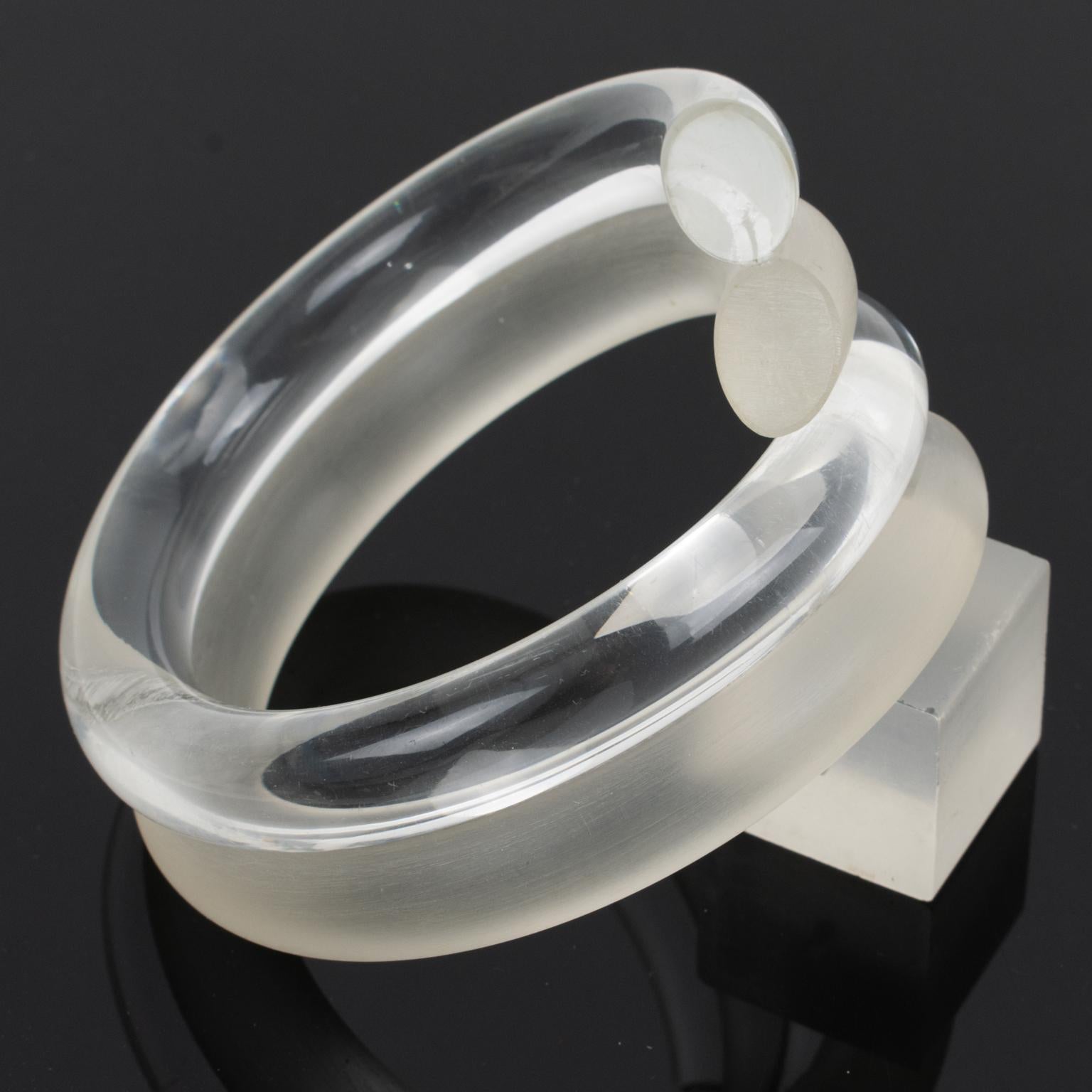 Women's Judith Hendler Clear and Frosted Lucite Acrylic Coiled Bracelet Bangle For Sale