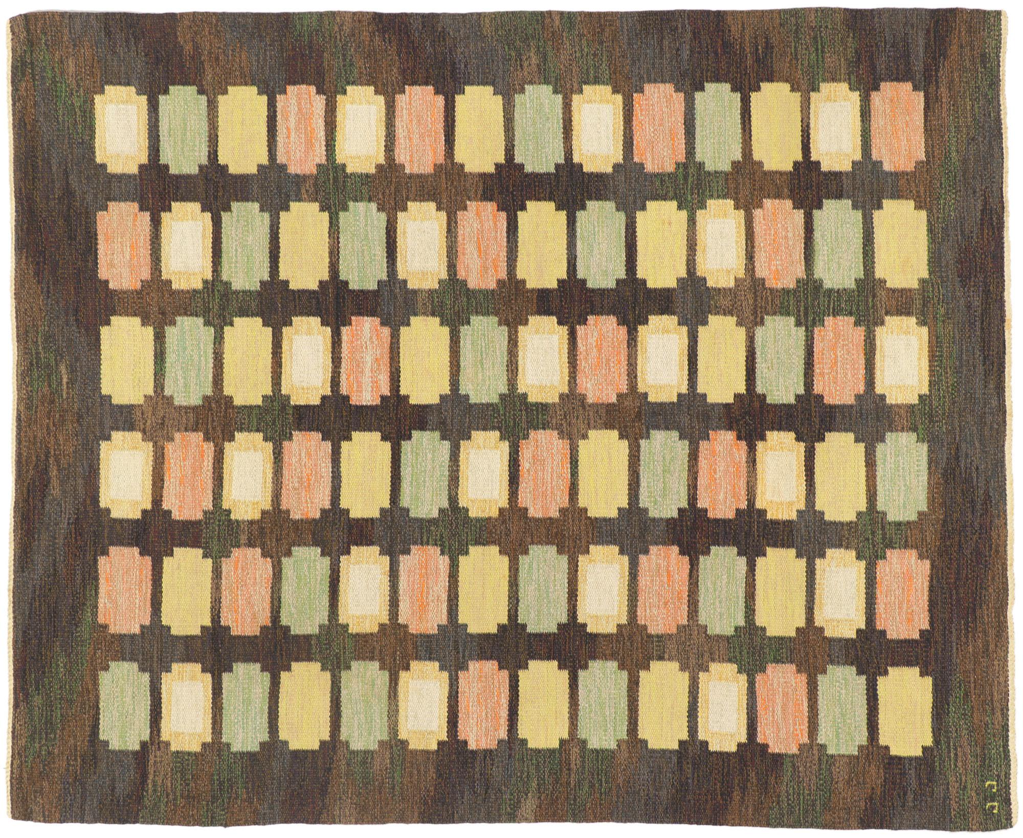 78492 Alfombra sueca vintage Kilim Rollakan de Judith Johansson, 05'11 x 07'03. Con su estilo moderno escandinavo, sus increíbles detalles y su textura, esta alfombra rollakan sueca vintage de lana tejida a mano es una cautivadora visión de la
