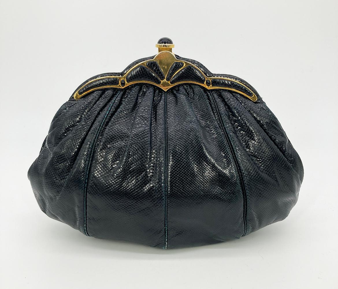 Judith Leiber Black Lizard Gold Scallop Top Clutch In Good Condition For Sale In Philadelphia, PA