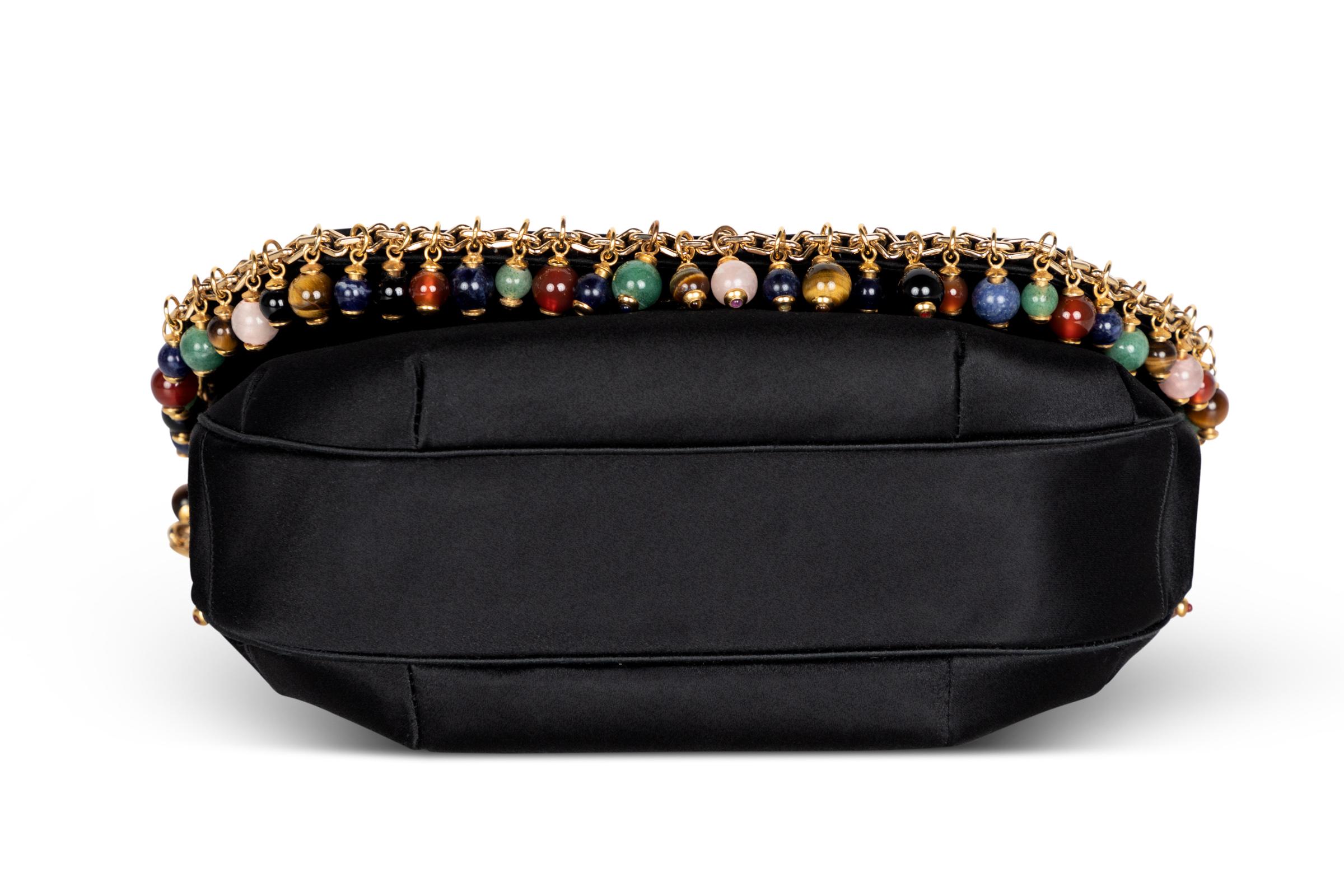 Judith Leiber Black Silk Semiprecious stones Gold Chain Bag Clutch In Excellent Condition In Boca Raton, FL