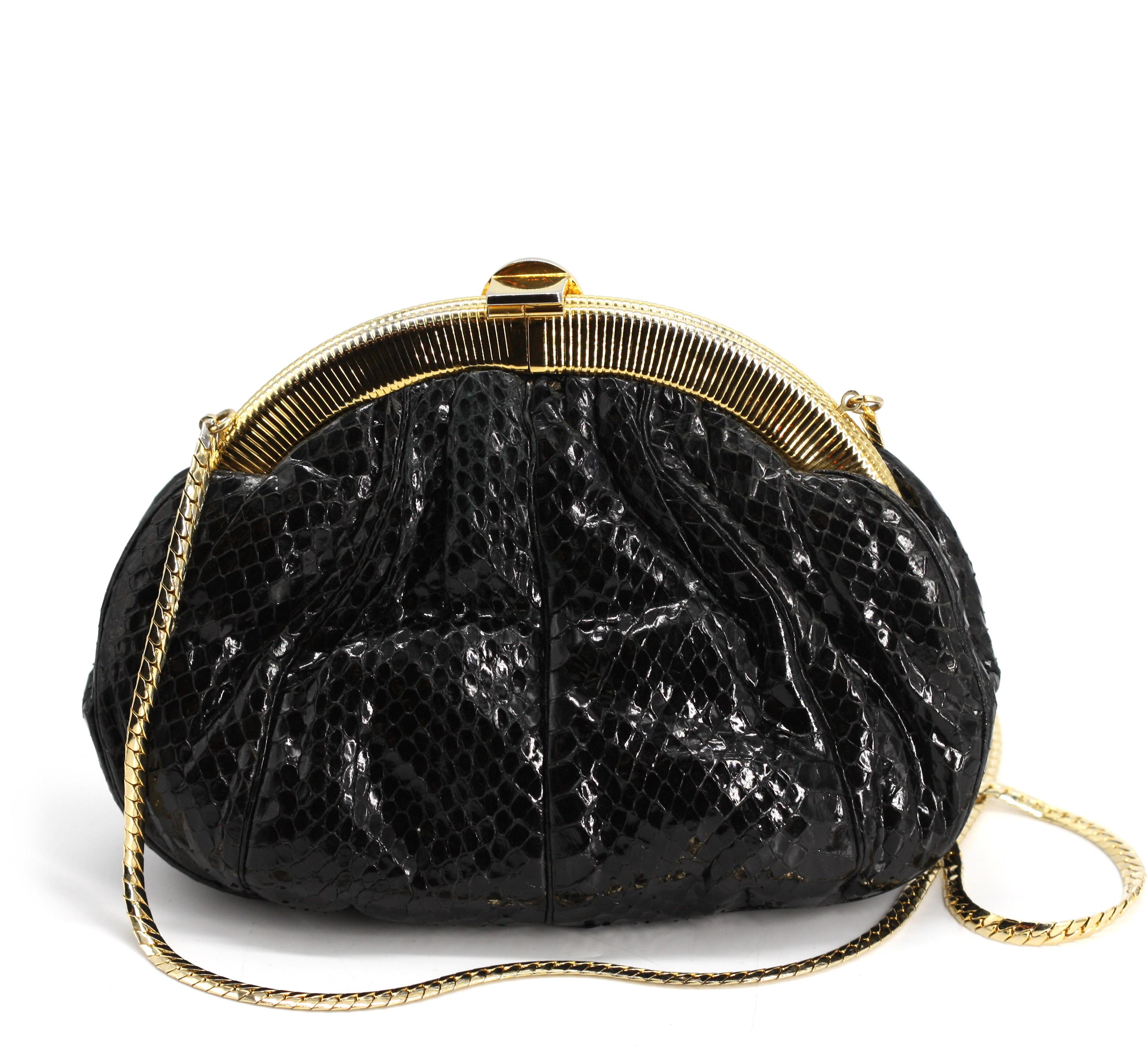 Judith Leiber Bolso negro de piel de serpiente Negro en venta