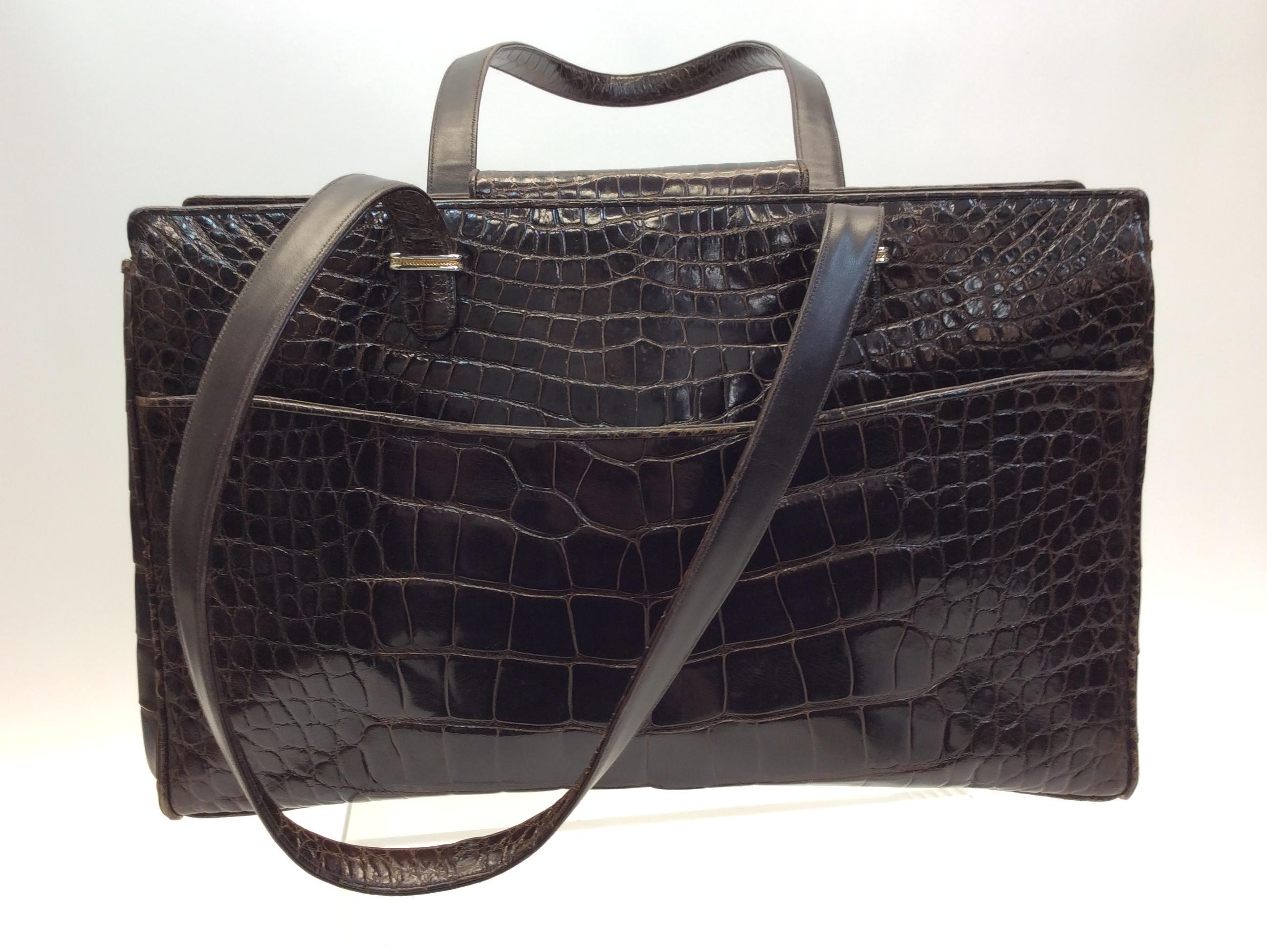 Judith Leiber Brown Crocodile Shoulder Bag In Good Condition For Sale In Narberth, PA