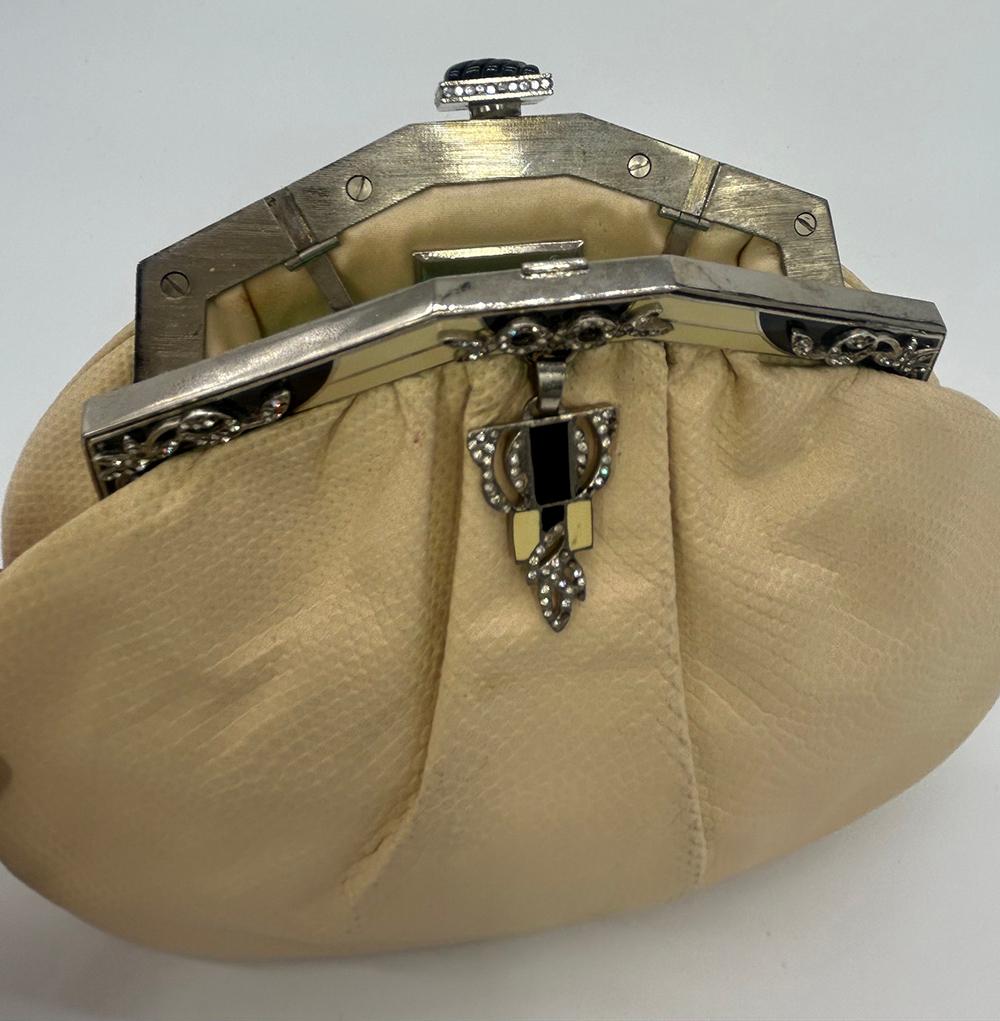 Judith Leiber Cream Matte Lizard Clutch with Enamel Crystal Top For Sale 5