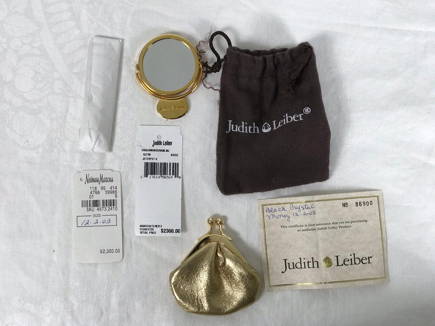 Judith Leiber - Pochette de soirée à monogramme incrustée de cristaux en vente 2