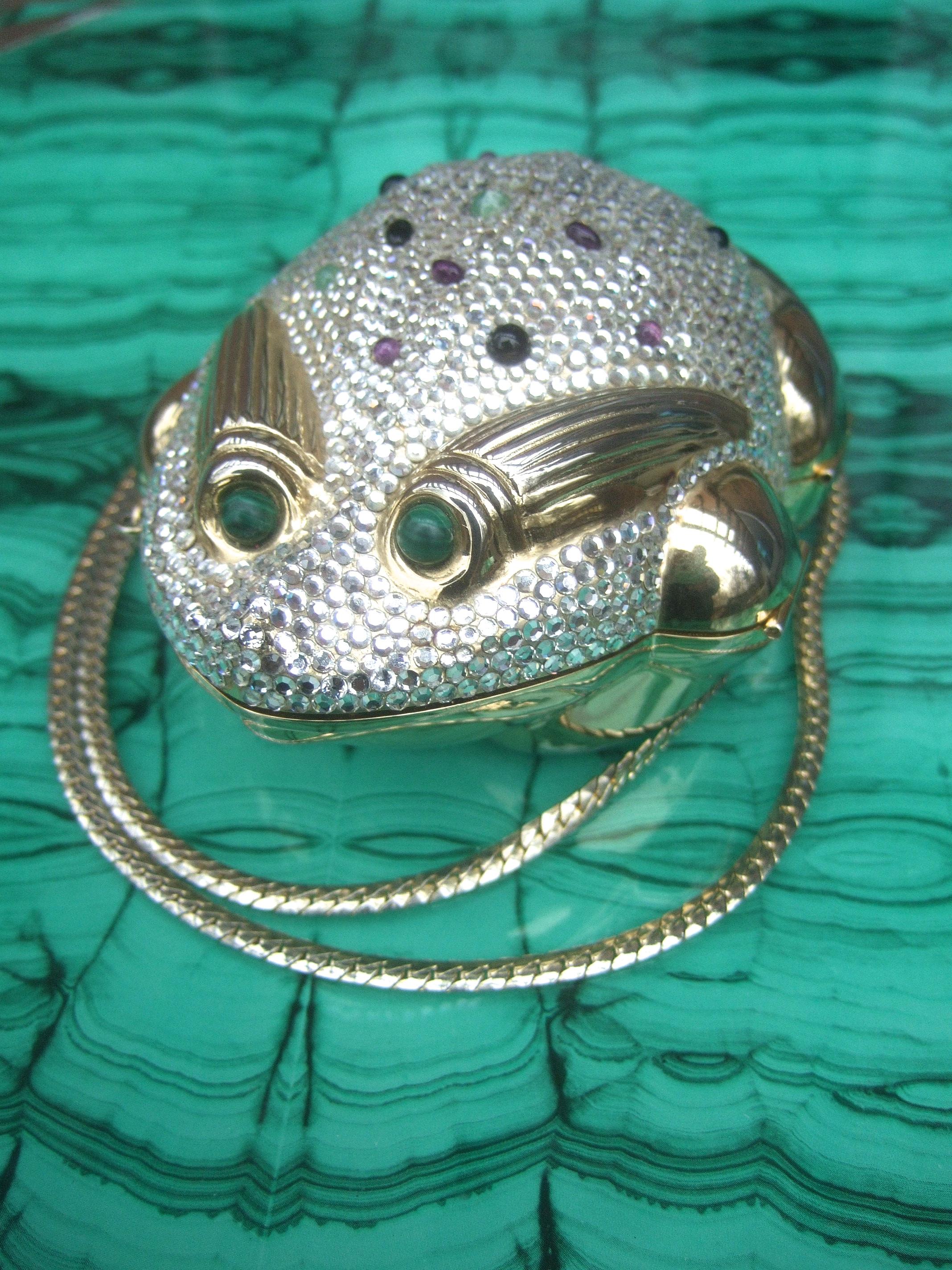 Gris Judith Leiber - Minaudière grenouille ornée de bijoux en cristal, c. 1980 en vente