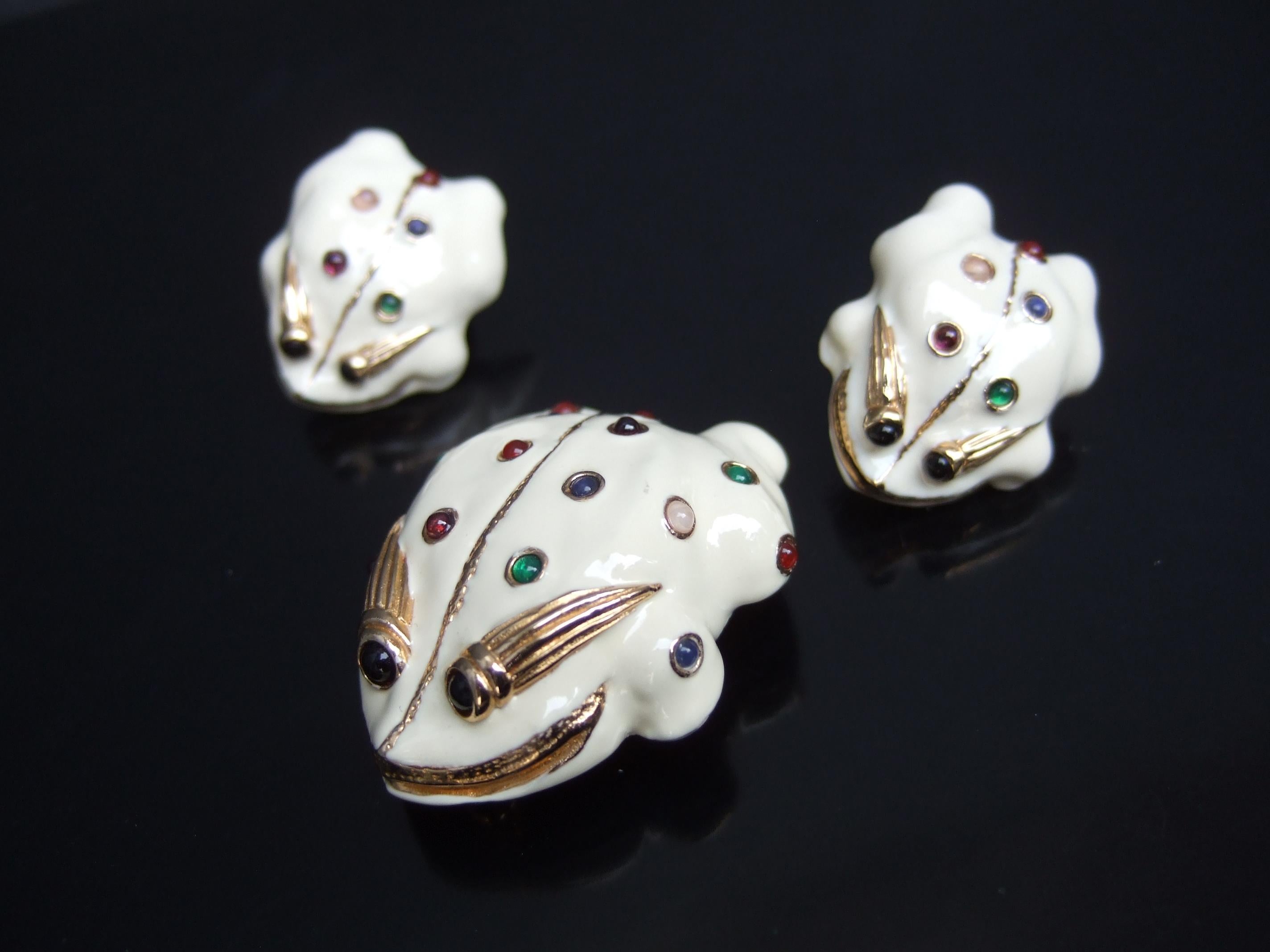 Judith Leiber Glass Cabochon Enamel Frog Brooch & Earrings Set c 1980s  For Sale 5