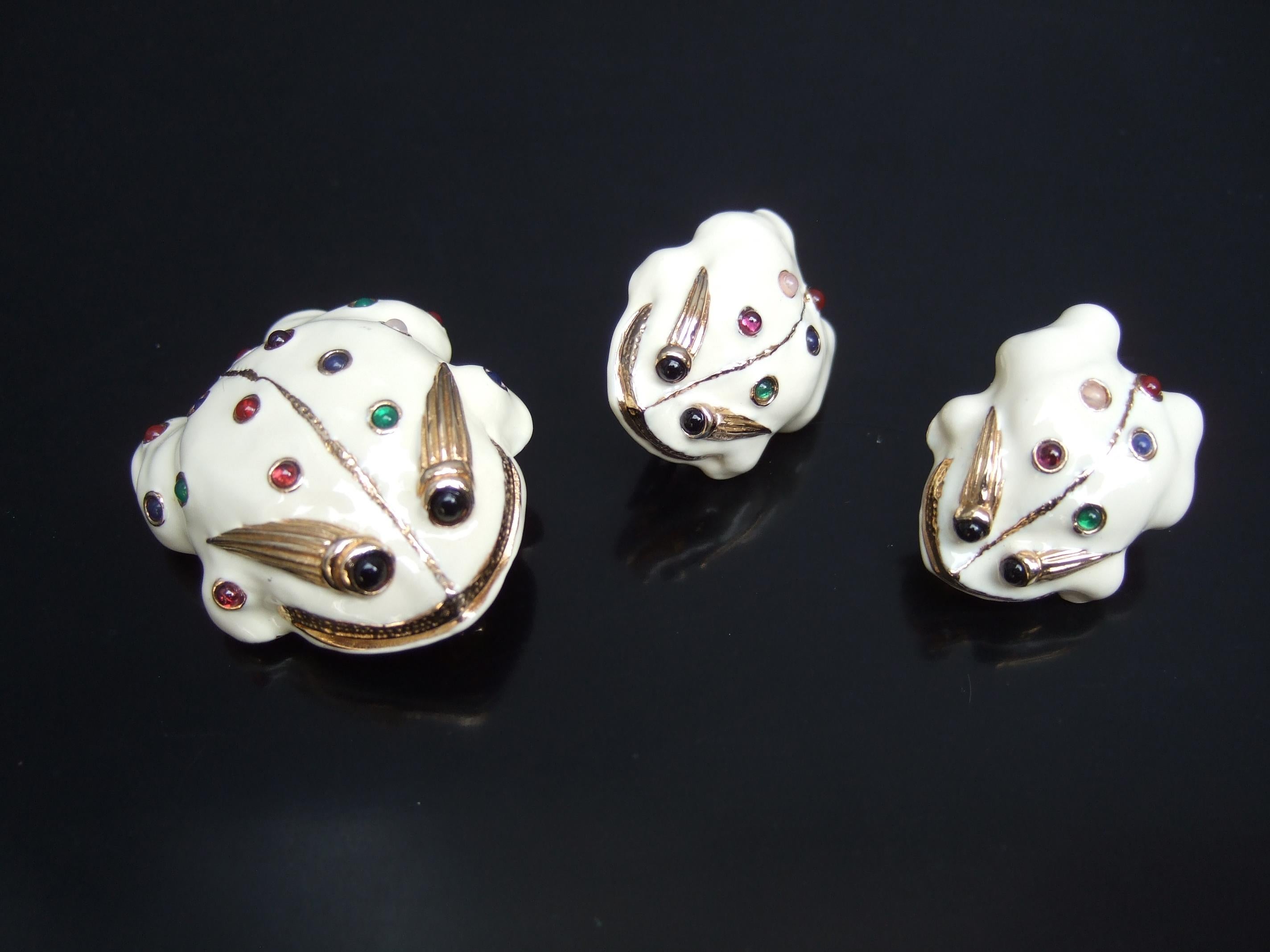 Modern Judith Leiber Glass Cabochon Enamel Frog Brooch & Earrings Set c 1980s  For Sale