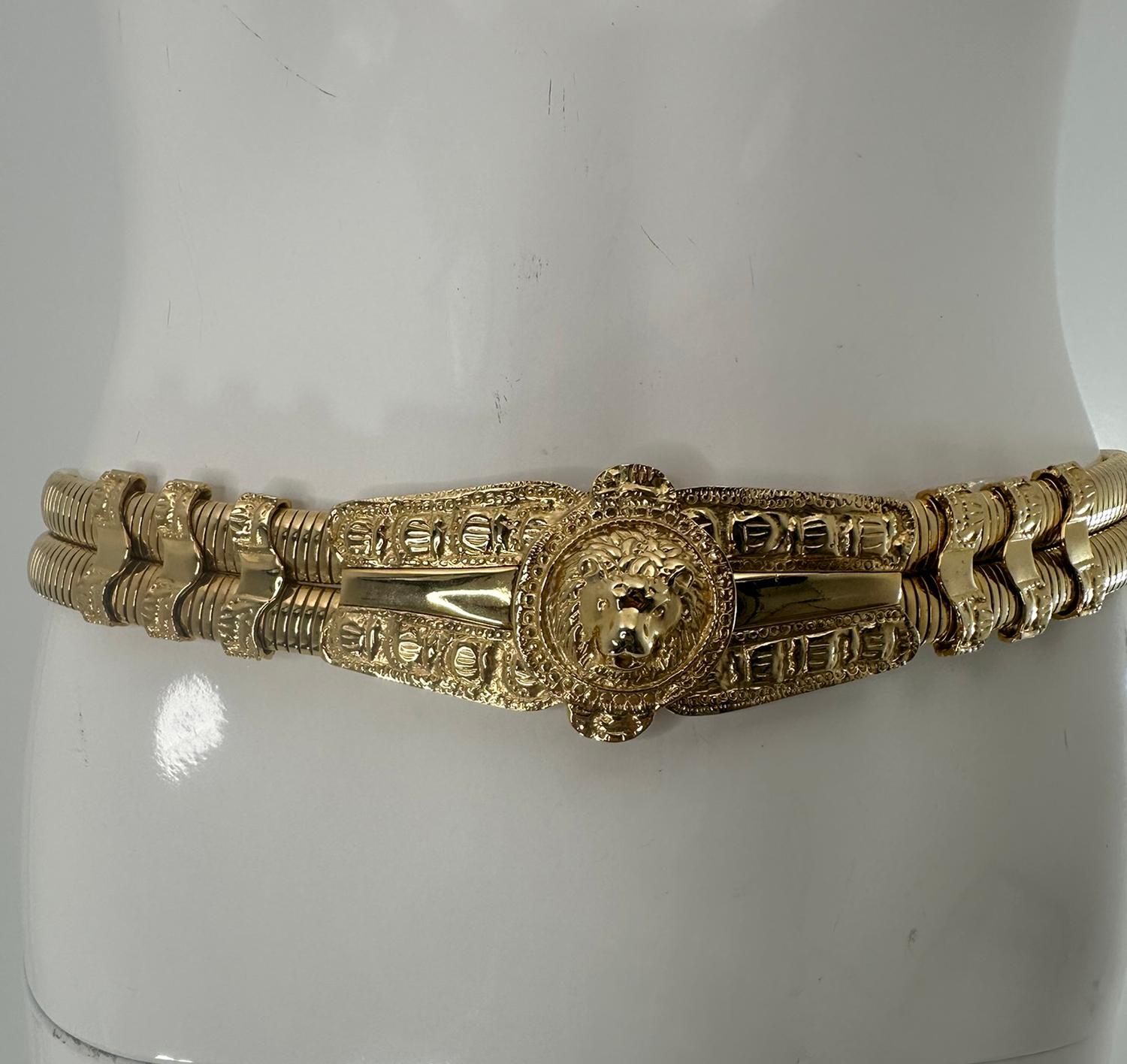 Judith Leiber, fibbia a testa di leone in metallo dorato con espansione  Cintura in vendita 5