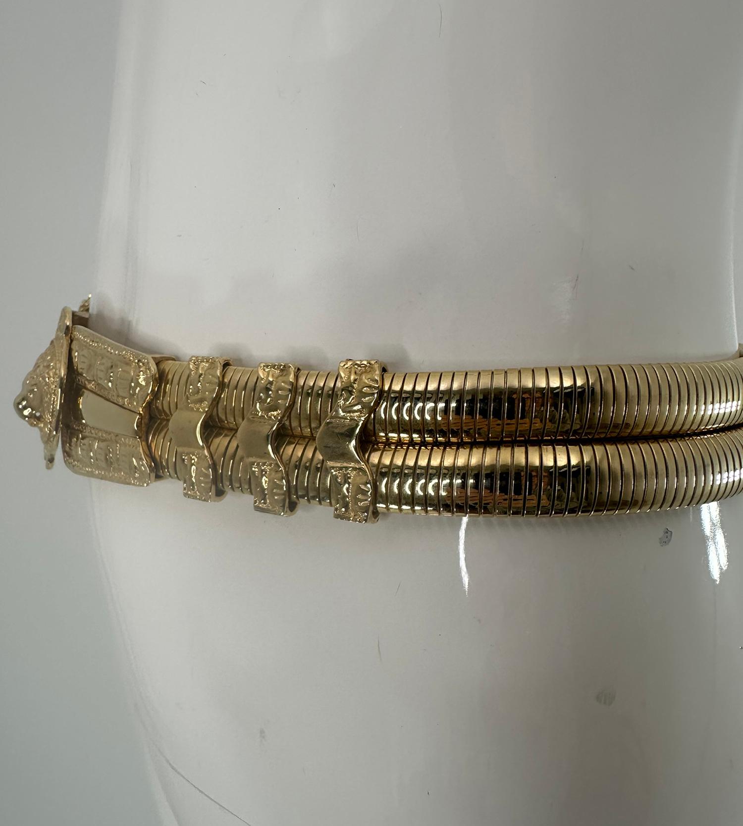 Judith Leiber, fibbia a testa di leone in metallo dorato con espansione  Cintura in vendita 3