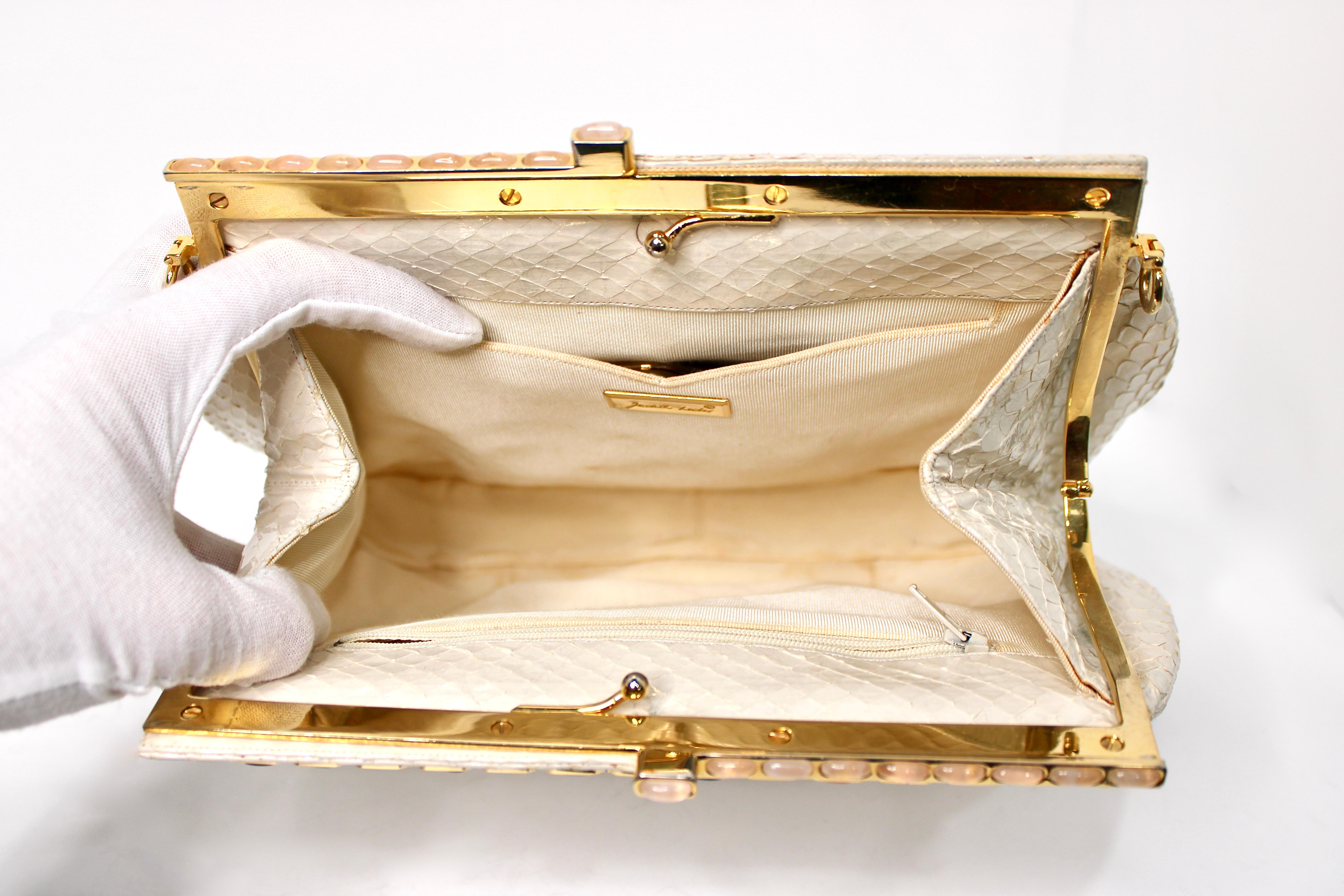 Judith Leiber Pochette in pelle di serpente avorio con cinturino circa anni '80 in vendita 3