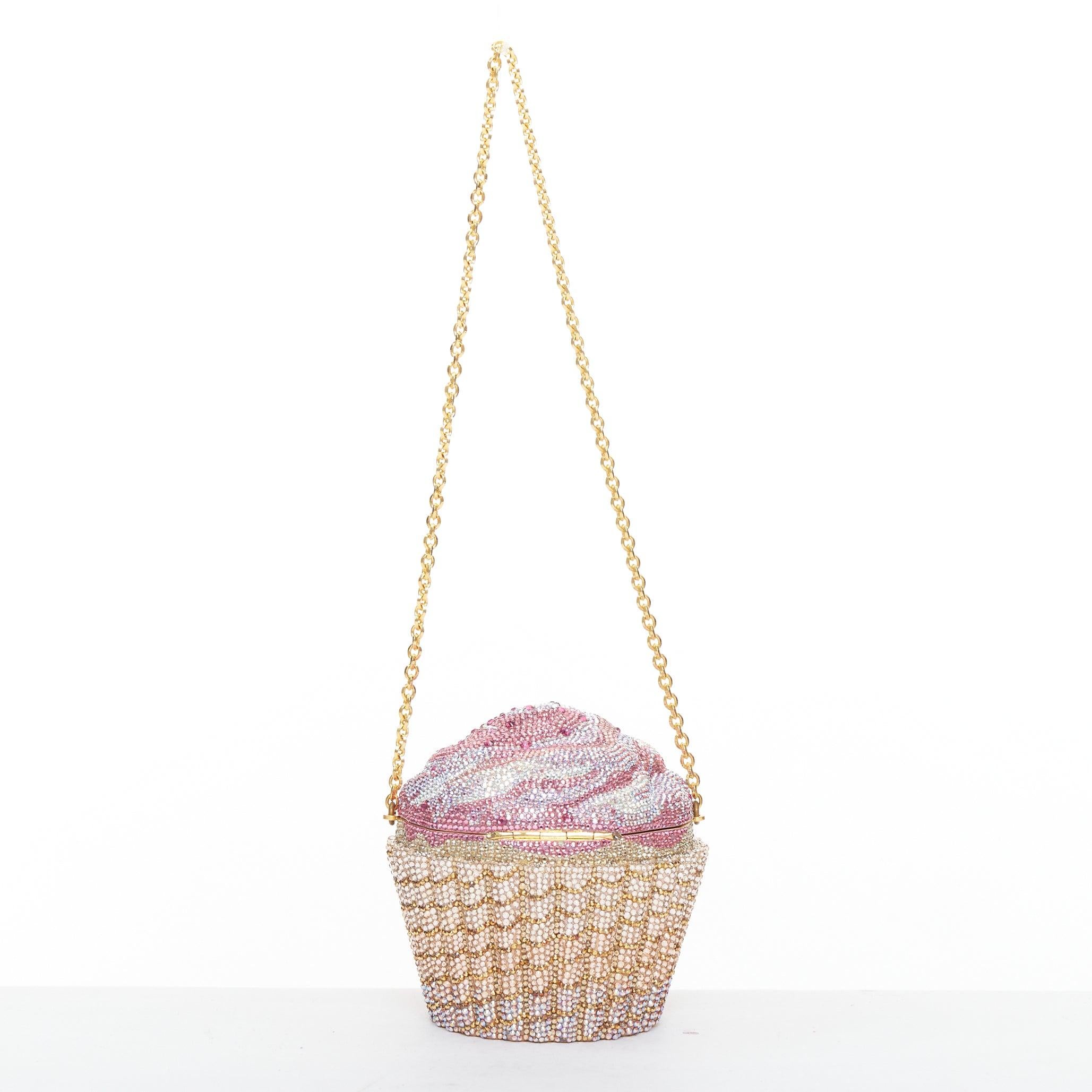 Pochette minaudiere Say Yes di JUDITH LEIBER in edizione limitata con cupcake alla fragola in vendita 1