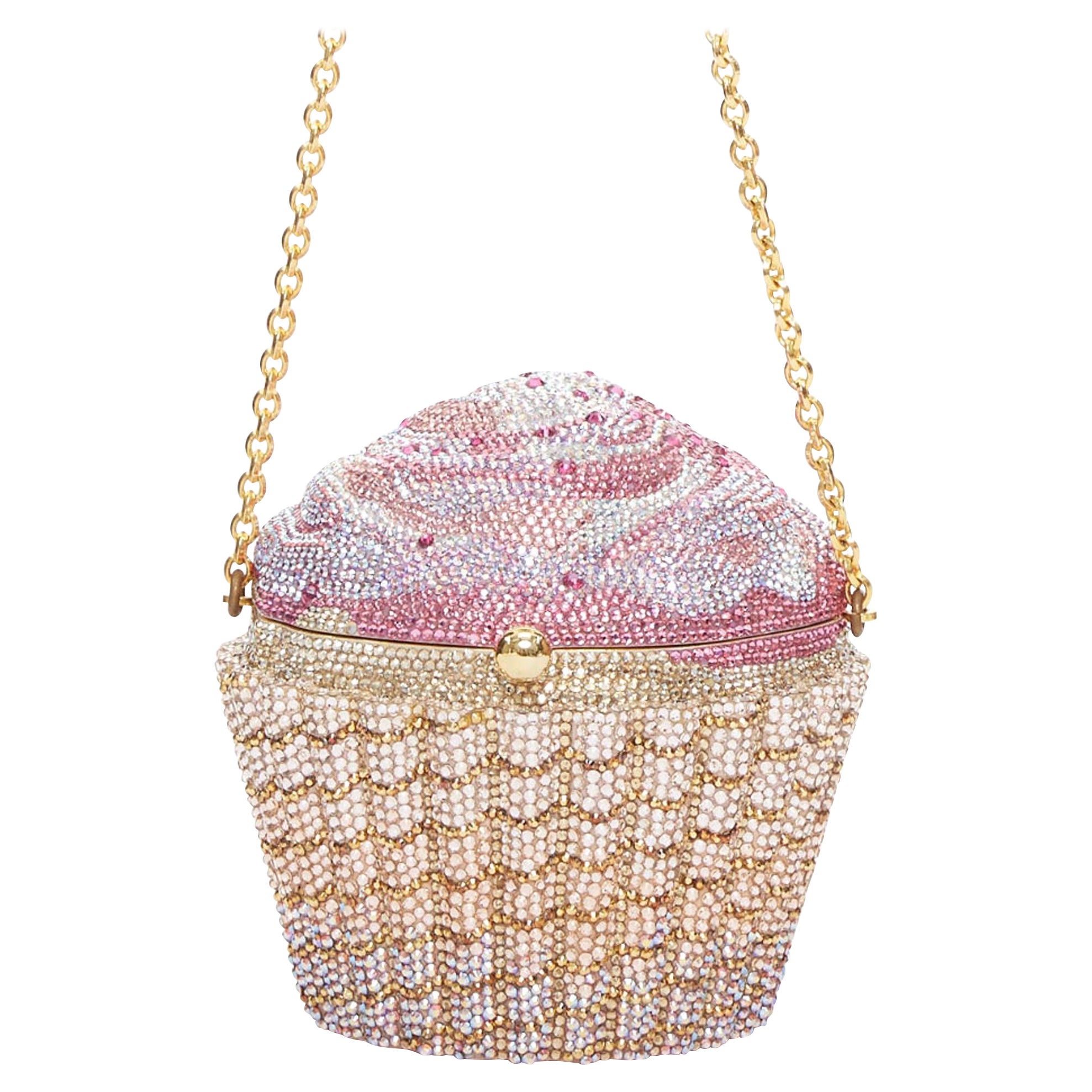 Pochette minaudiere Say Yes di JUDITH LEIBER in edizione limitata con cupcake alla fragola in vendita