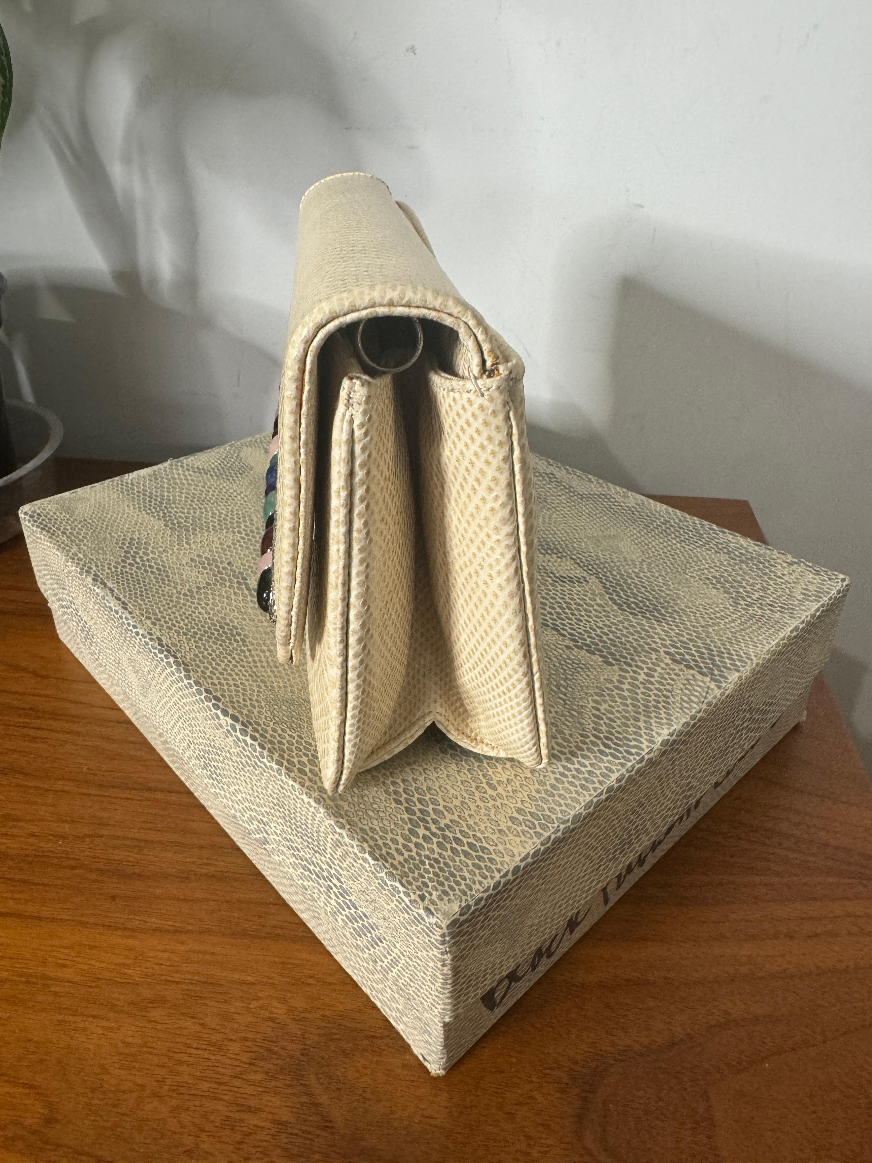 Judith Leiber Eidechsenleder Abendtasche Handtasche Clutch - Halb-Edelsteine im Angebot 14