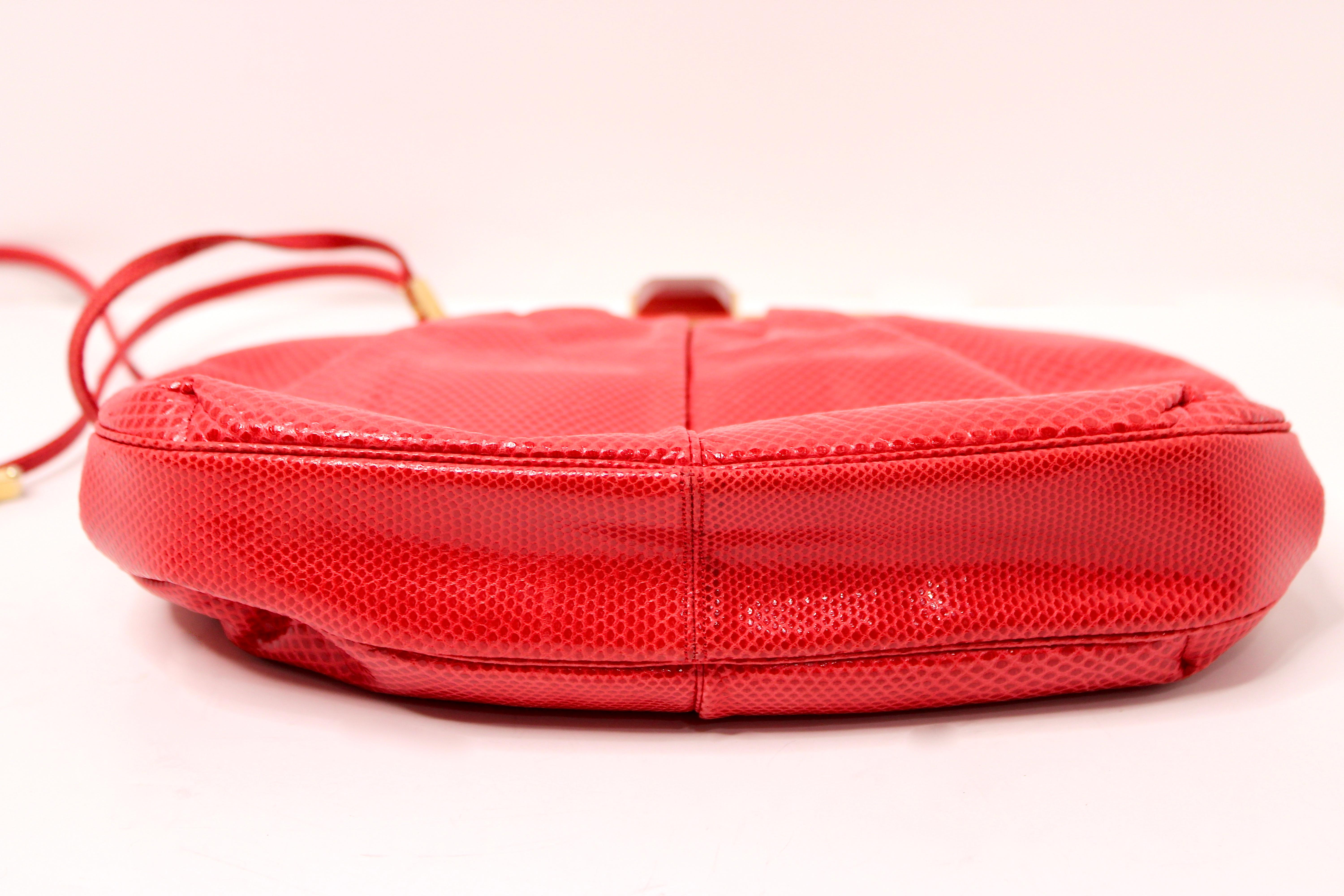 Judith Leiber Red Lizard Clutch With Strap circa 1980s Pour femmes en vente