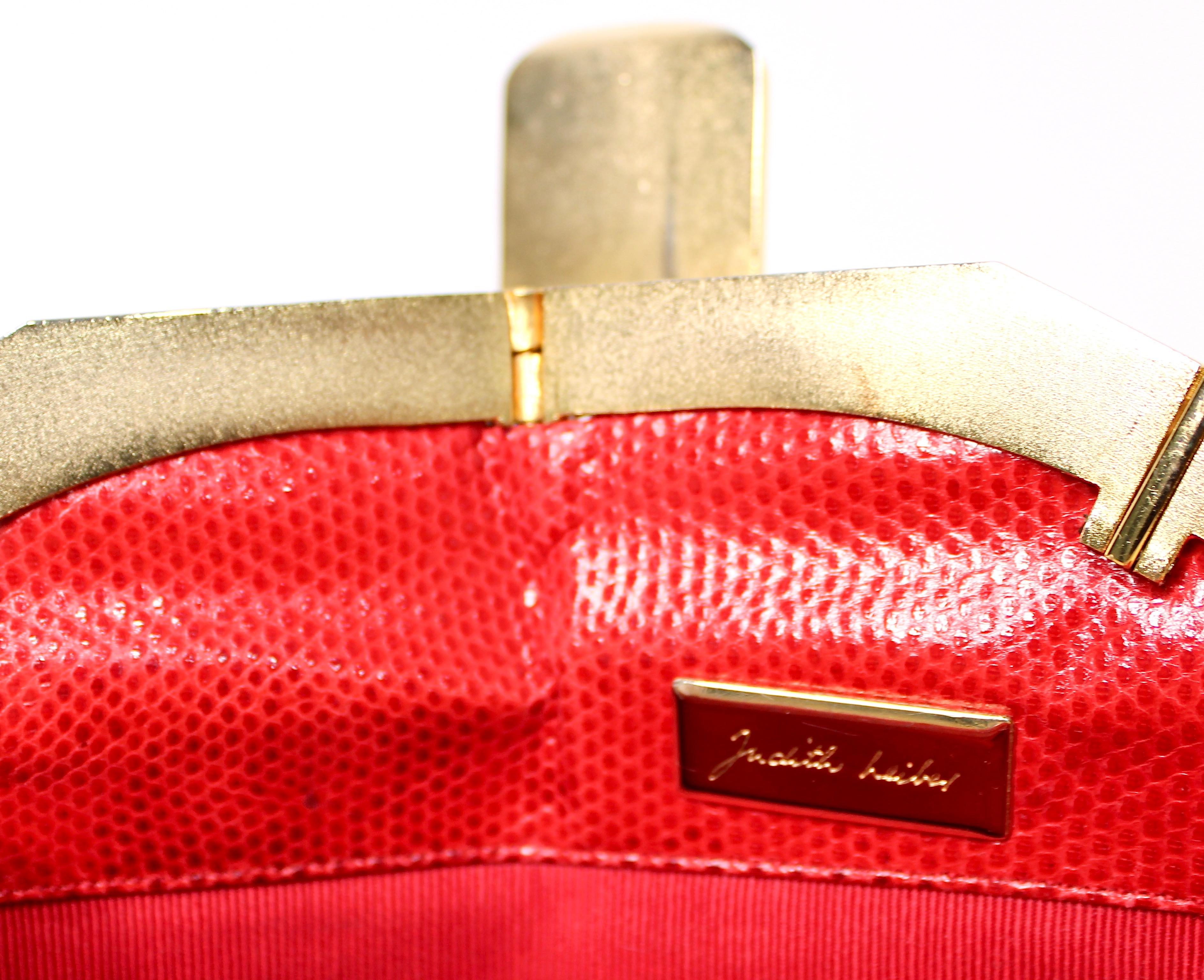 Judith Leiber Red Lizard Clutch With Strap circa 1980s en vente 2