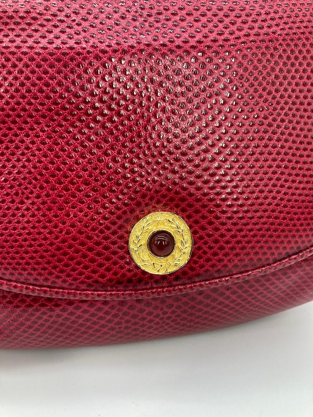 Judith Leiber Red Lizard Tassel Charm Strap Clutch Shoulder Bag In Fair Condition For Sale In Philadelphia, PA