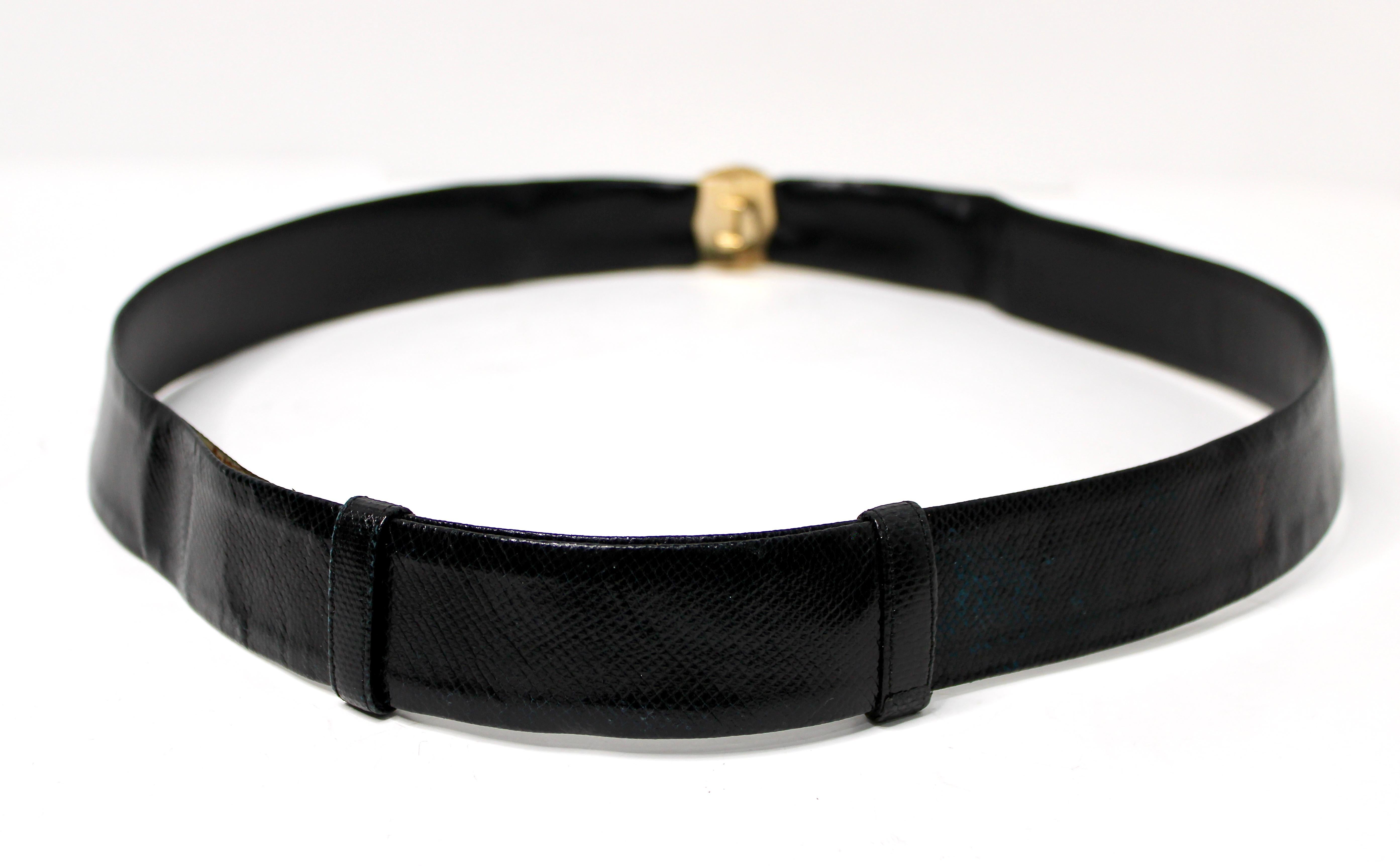 Judith Leiber Römische Münze Schwarzer Schlangenhaut Ledergürtel circa 1980s im Angebot 6