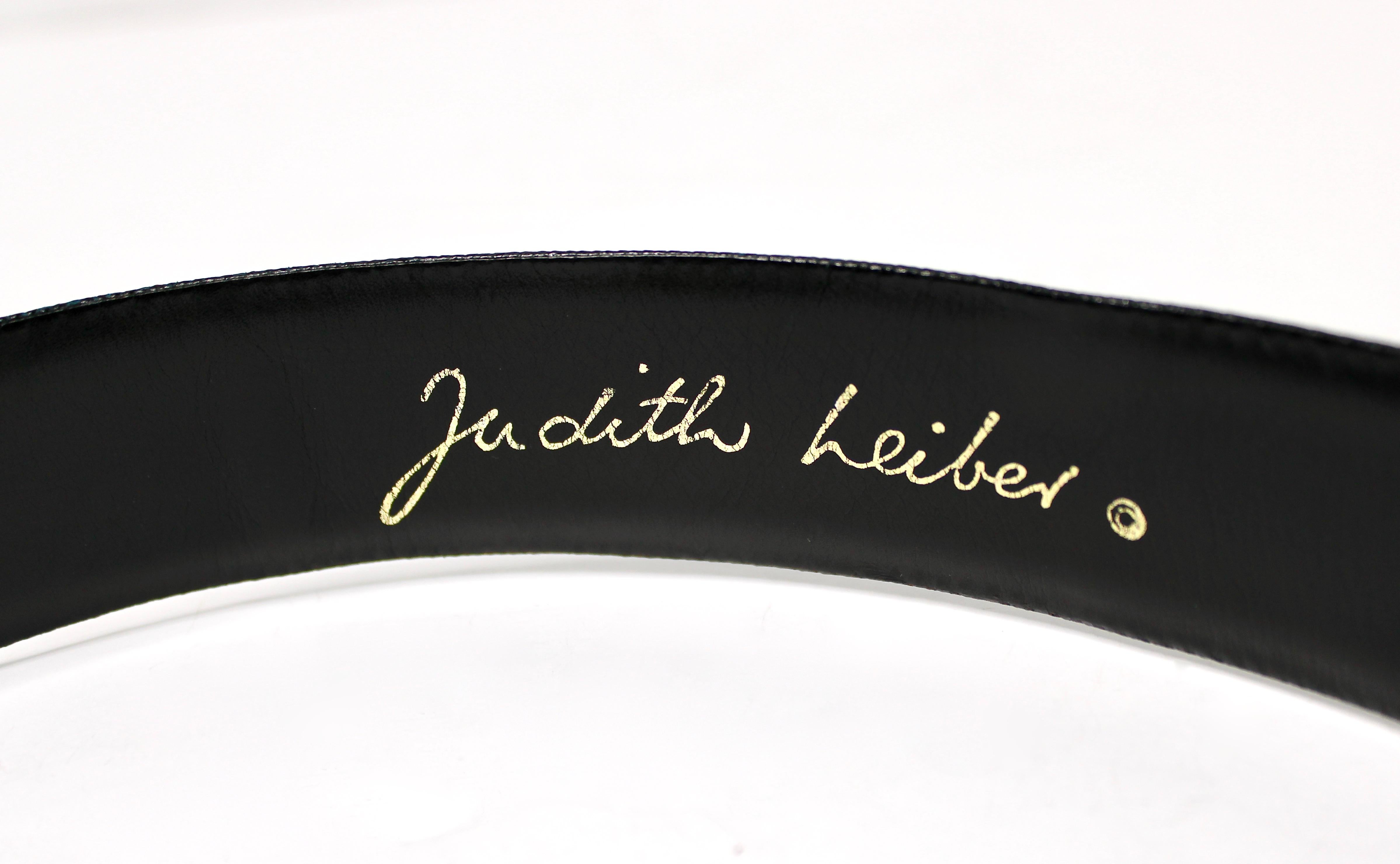 Judith Leiber Römische Münze Schwarzer Schlangenhaut Ledergürtel circa 1980s im Angebot 4