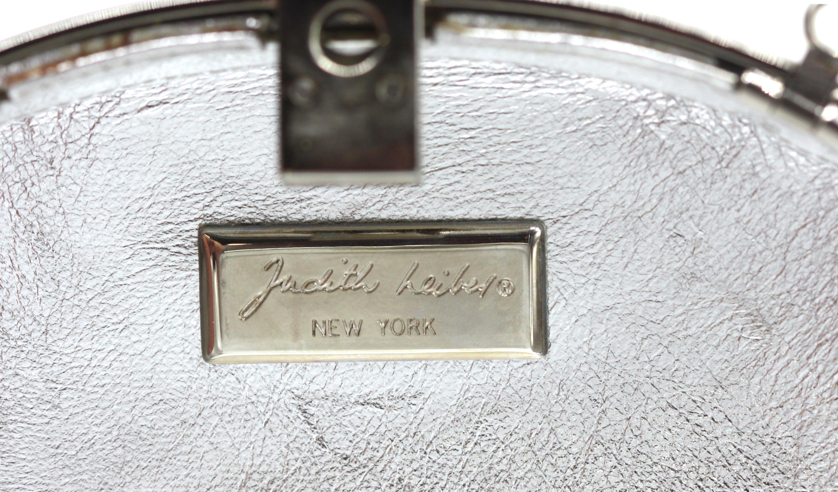 Bolso de noche Judith Leiber Minaudière plateado en venta 1
