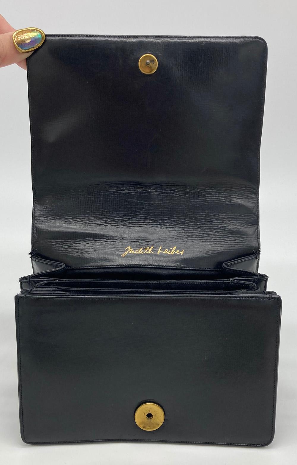 Judith Leiber Bolso de noche vintage con correa de cristal de aligátor negro en venta 1