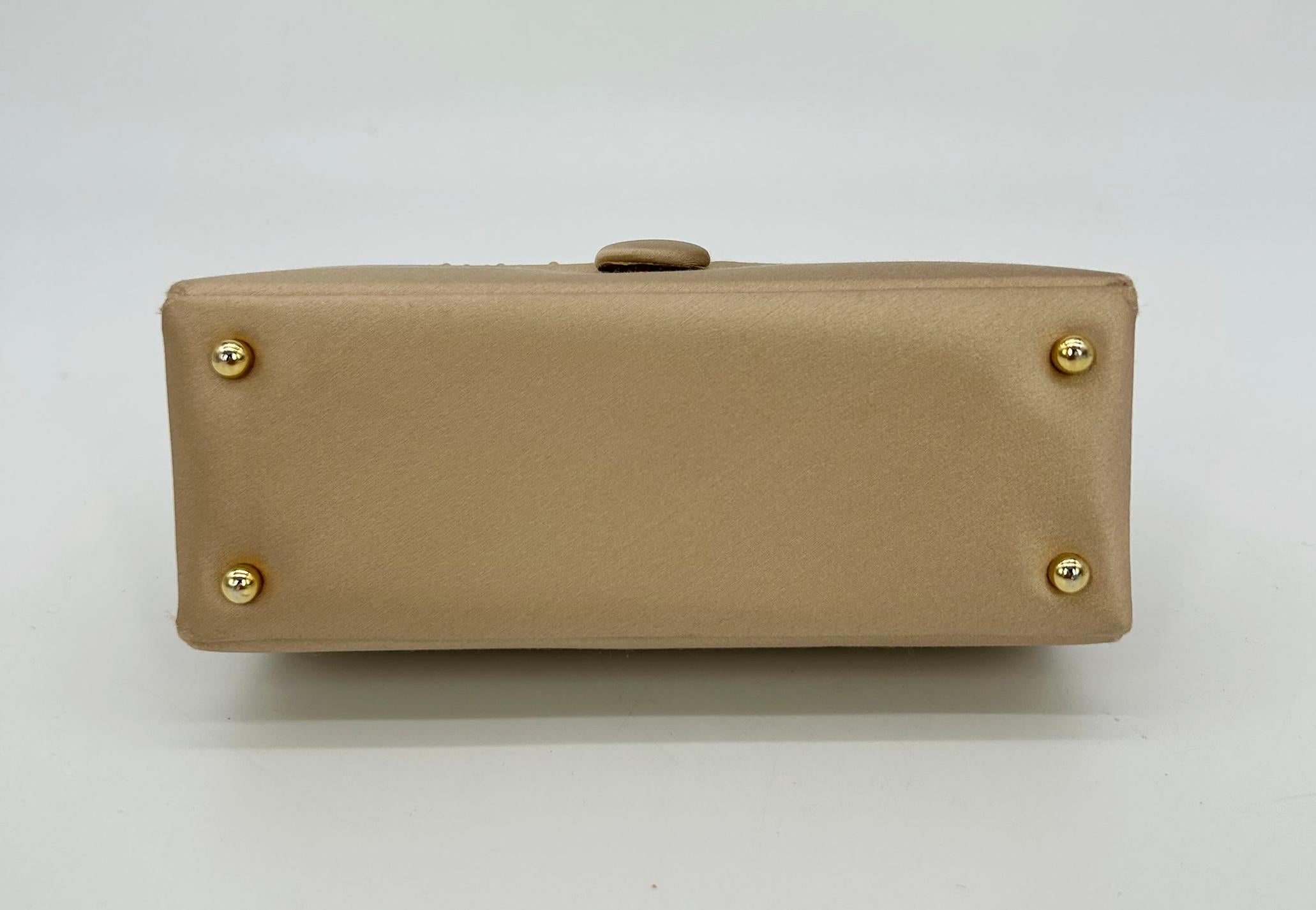 Women's Judith Leiber Vintage Tan Silk Wood Bead Sequin Two Tier Minaudiere Bag For Sale