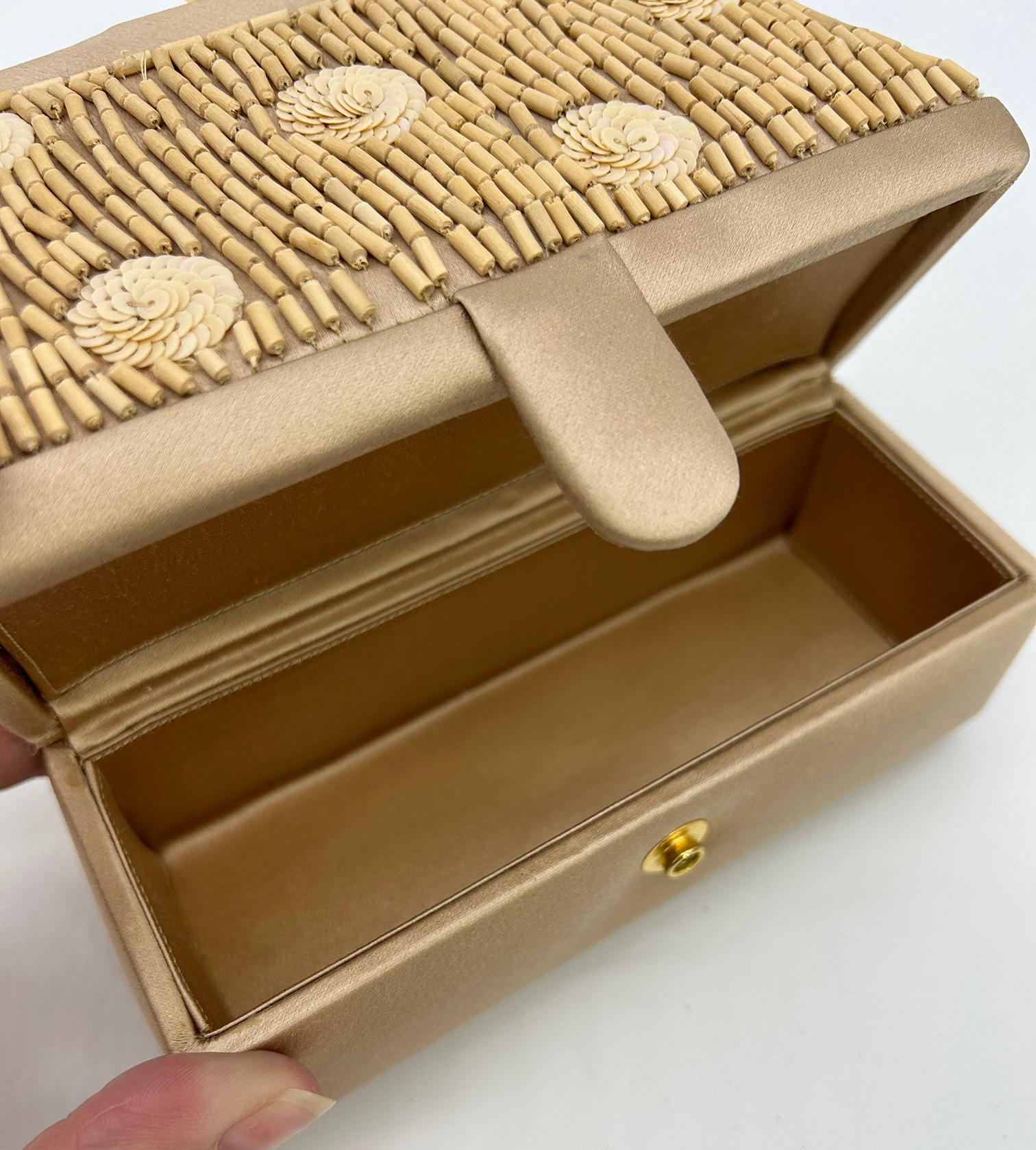 Judith Leiber Vintage Tan Silk Wood Bead Sequin Two Tier Minaudiere Bag For Sale 4
